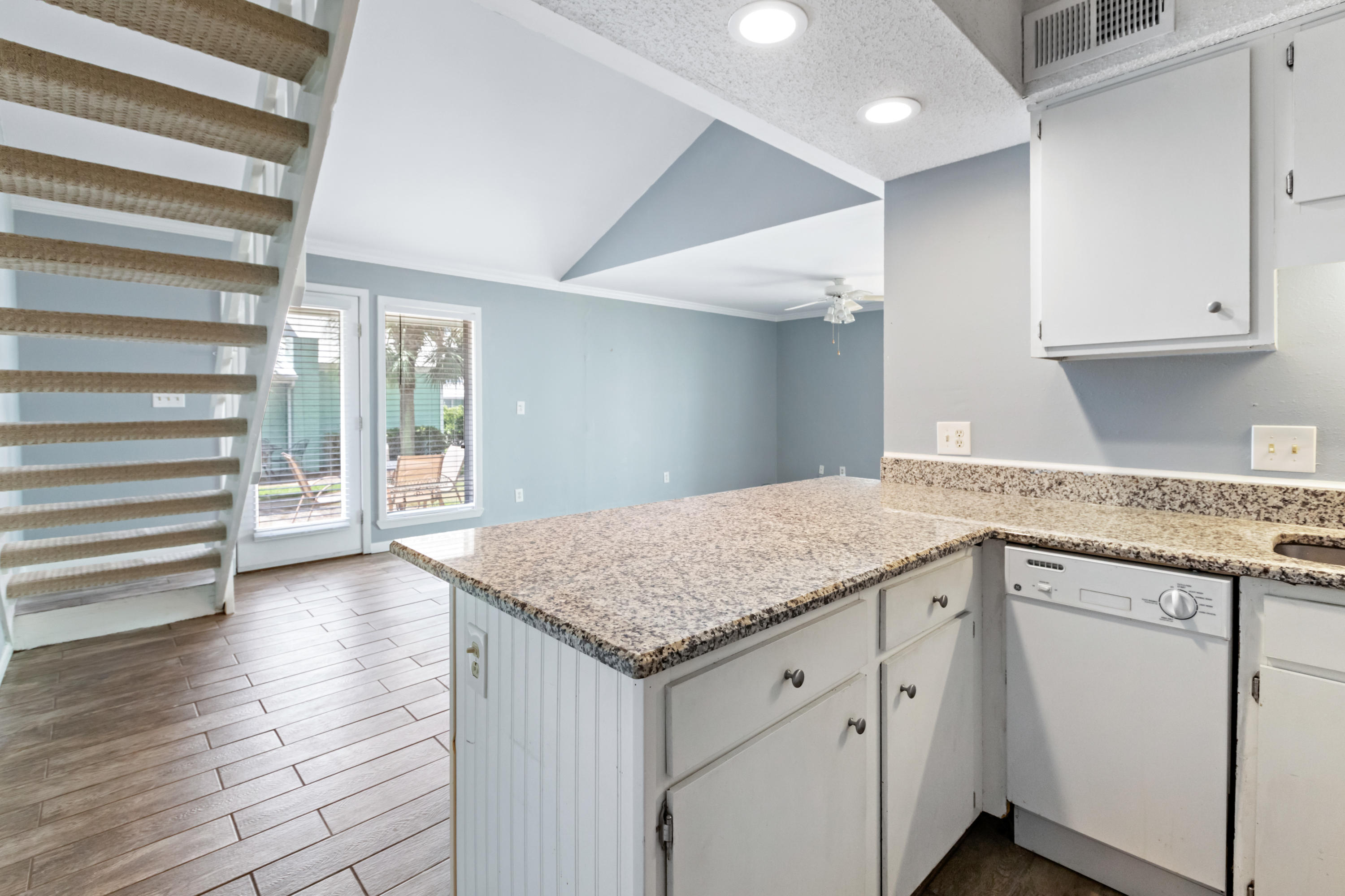 SEA CABINS T/H - Residential