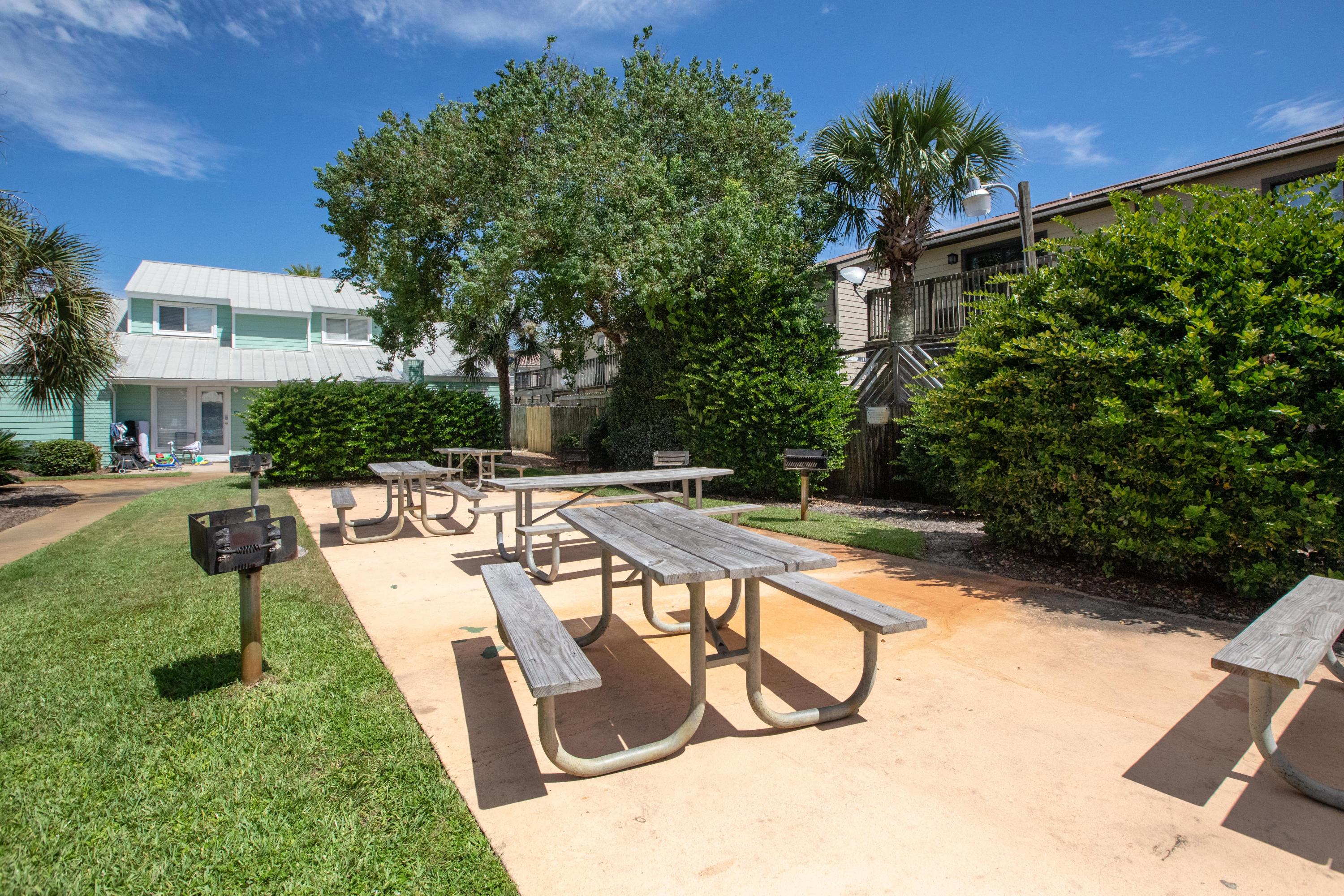 SEA CABINS T/H - Residential