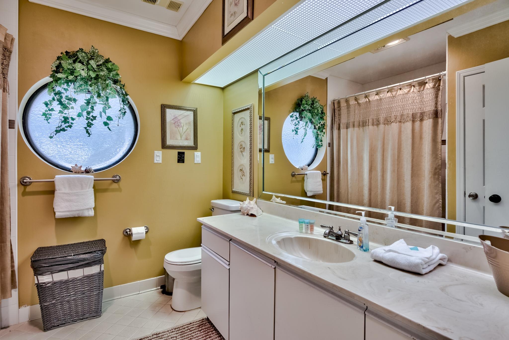 DESTIN SURFSIDE CONDO - Residential