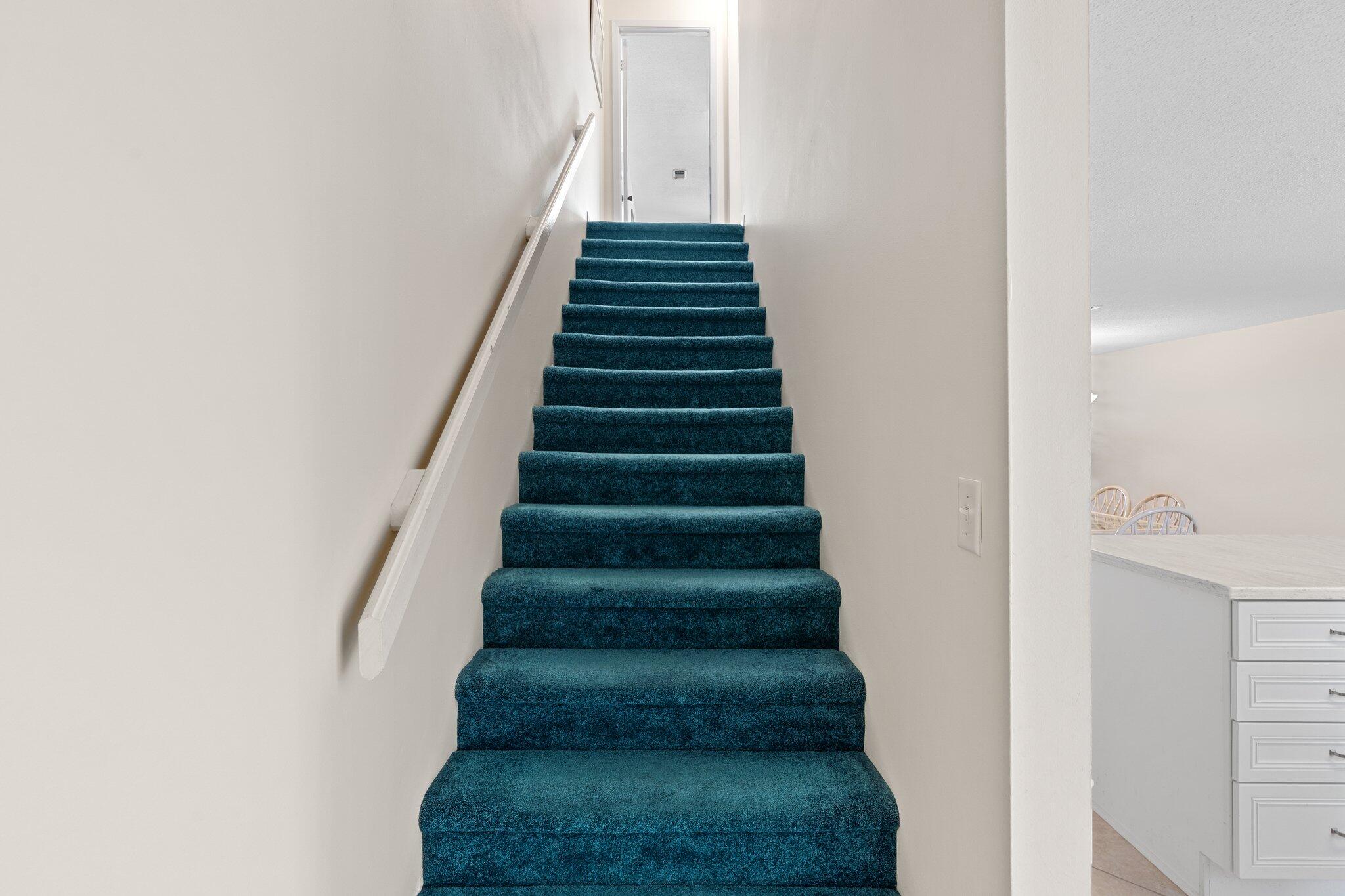 SAND PEBBLES T/H - Residential