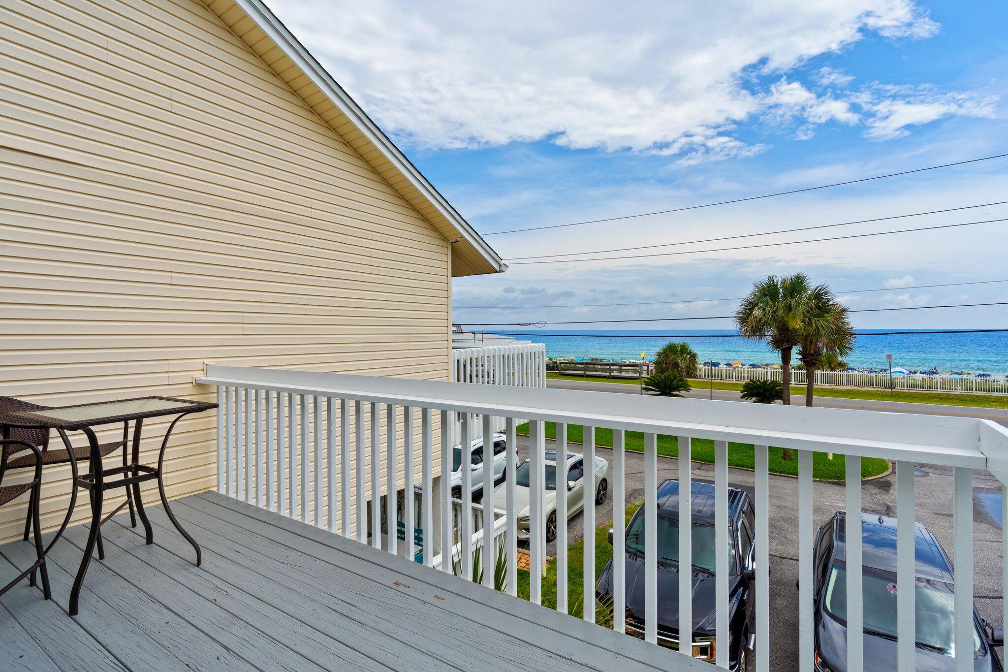 SAND PEBBLES T/H - Residential