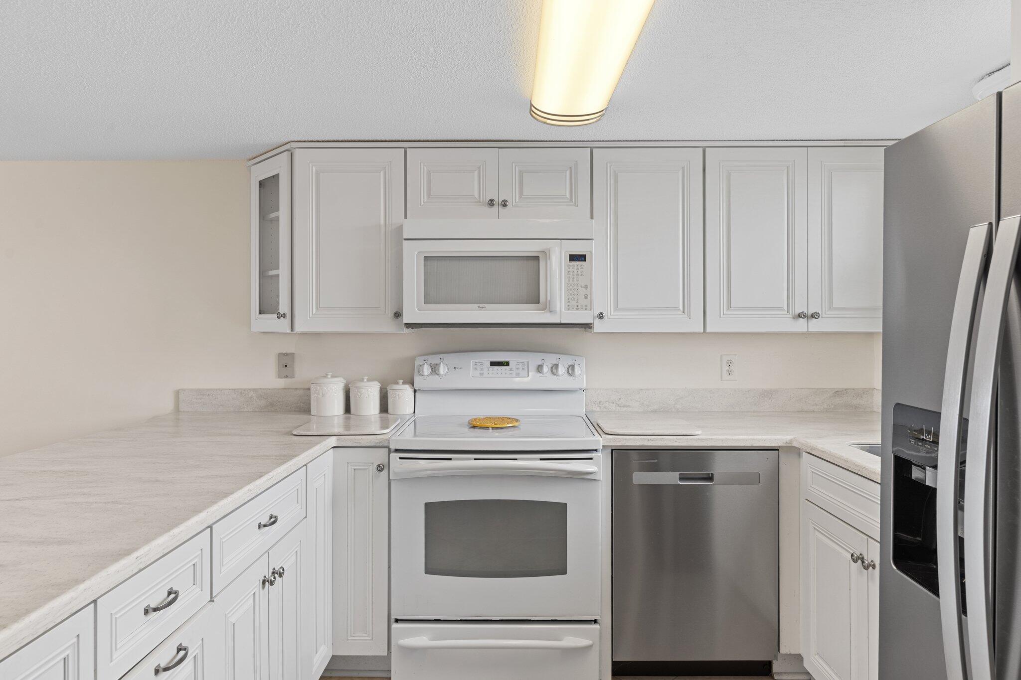 SAND PEBBLES T/H - Residential