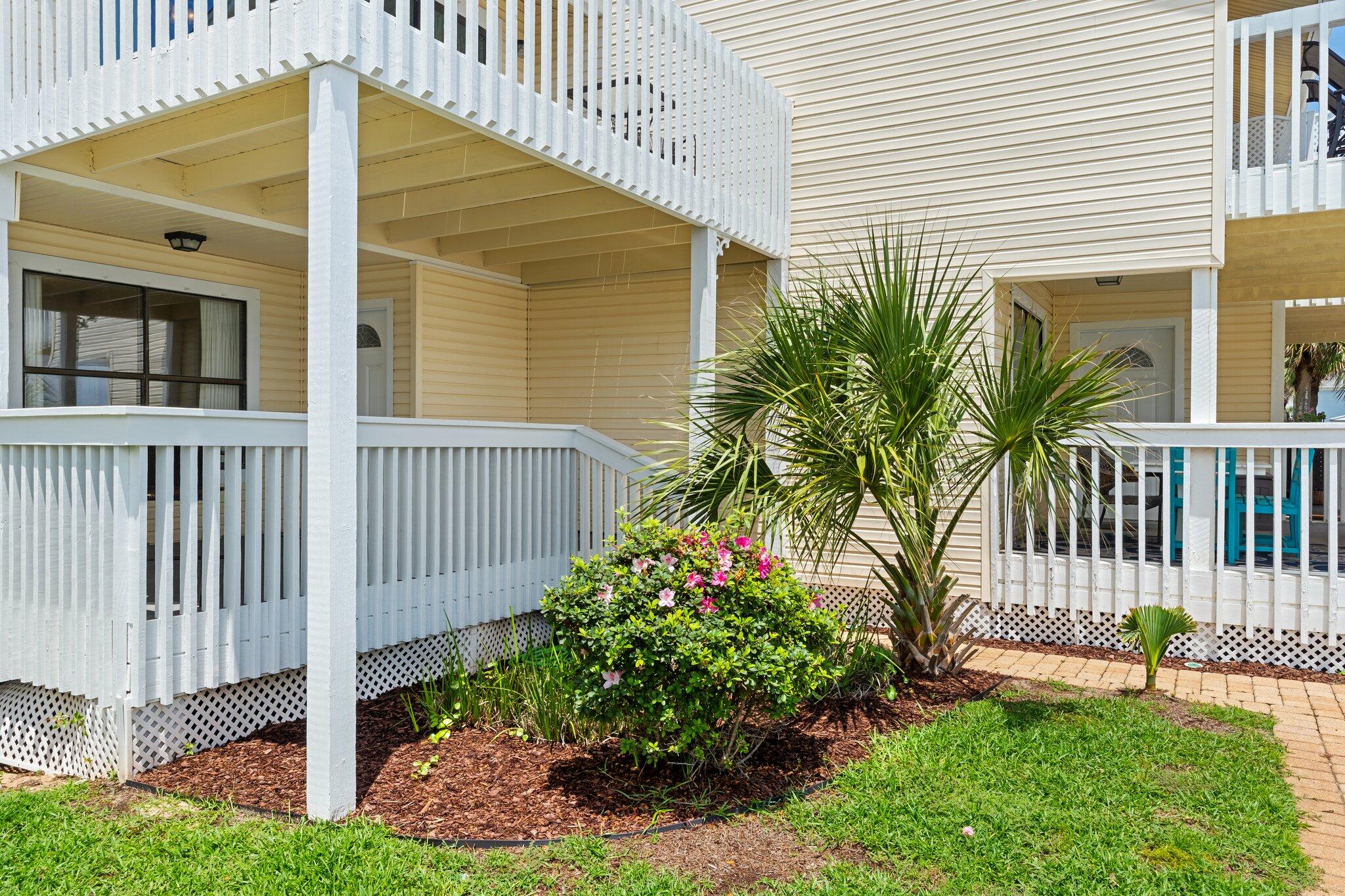 SAND PEBBLES T/H - Residential
