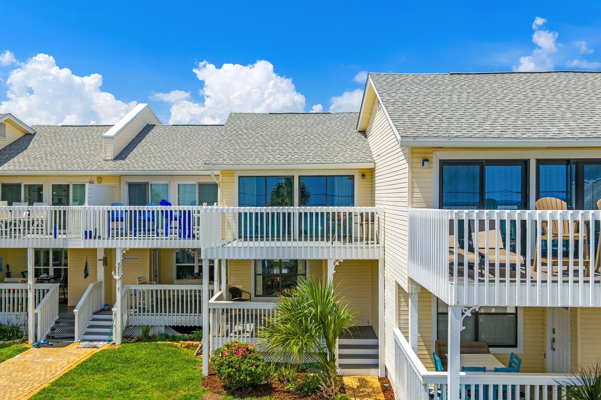 SAND PEBBLES T/H - Residential