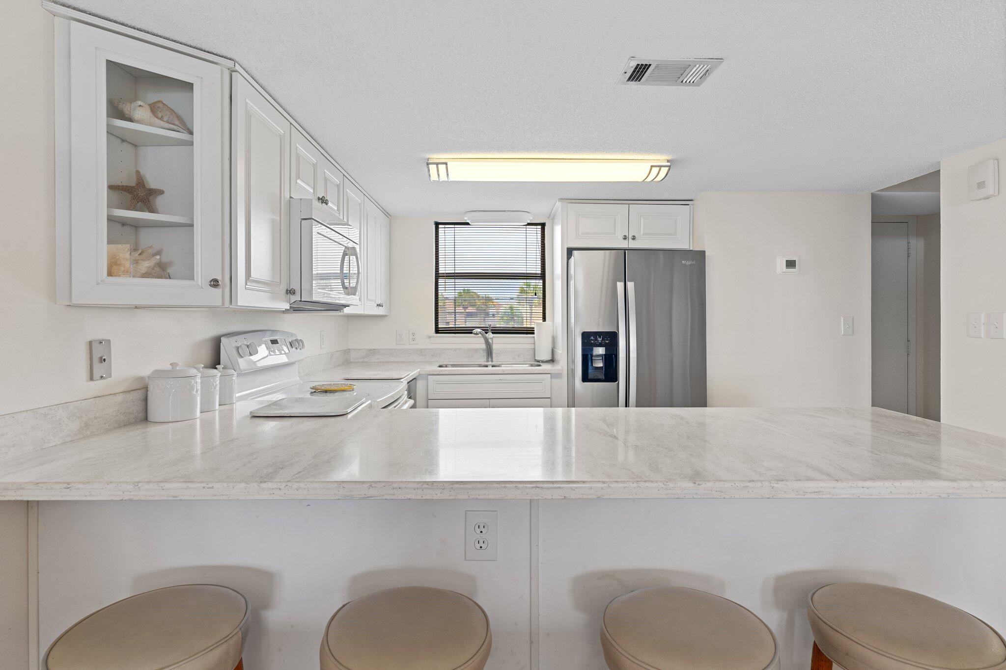 SAND PEBBLES T/H - Residential