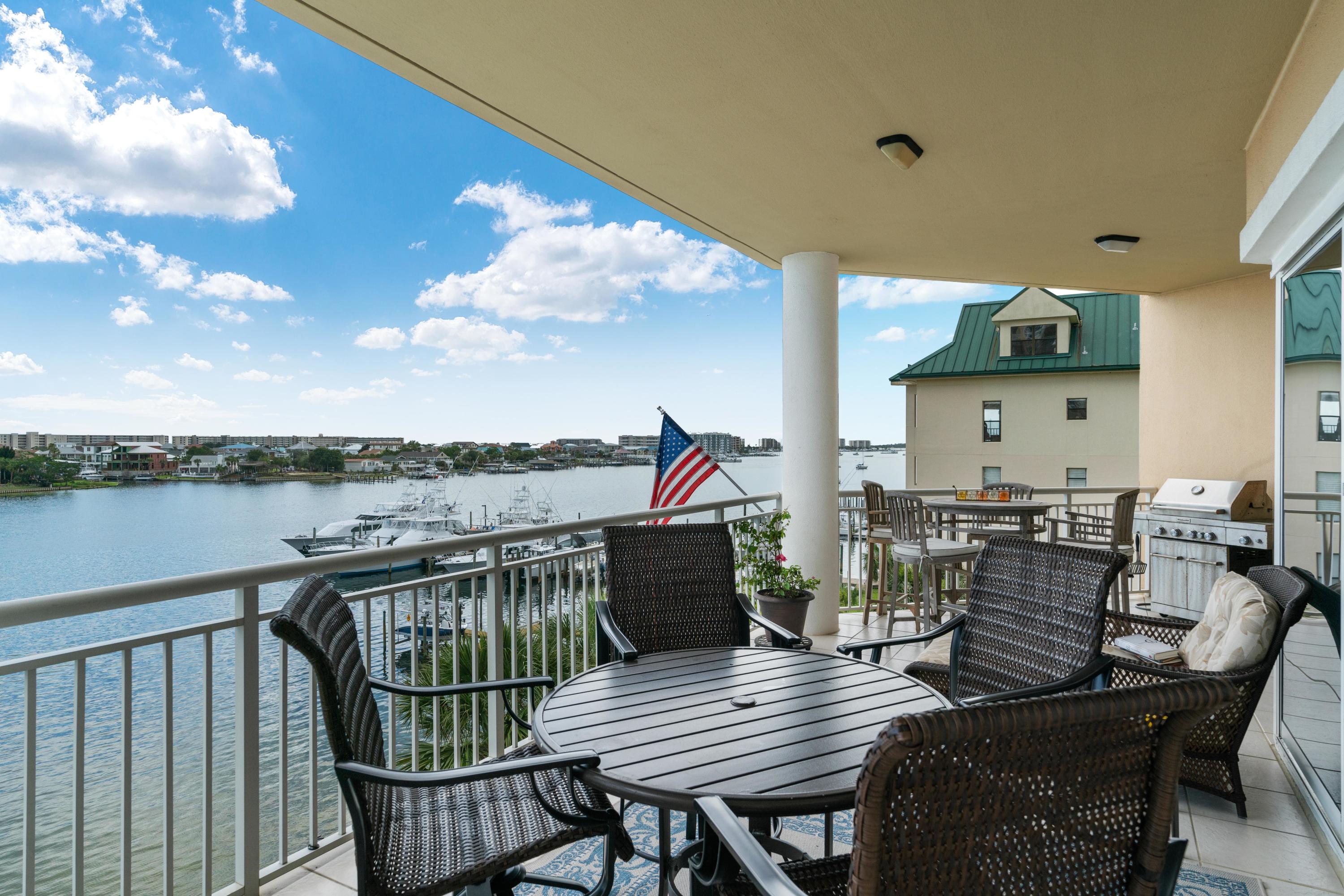 GRAND HARBOR - Residential