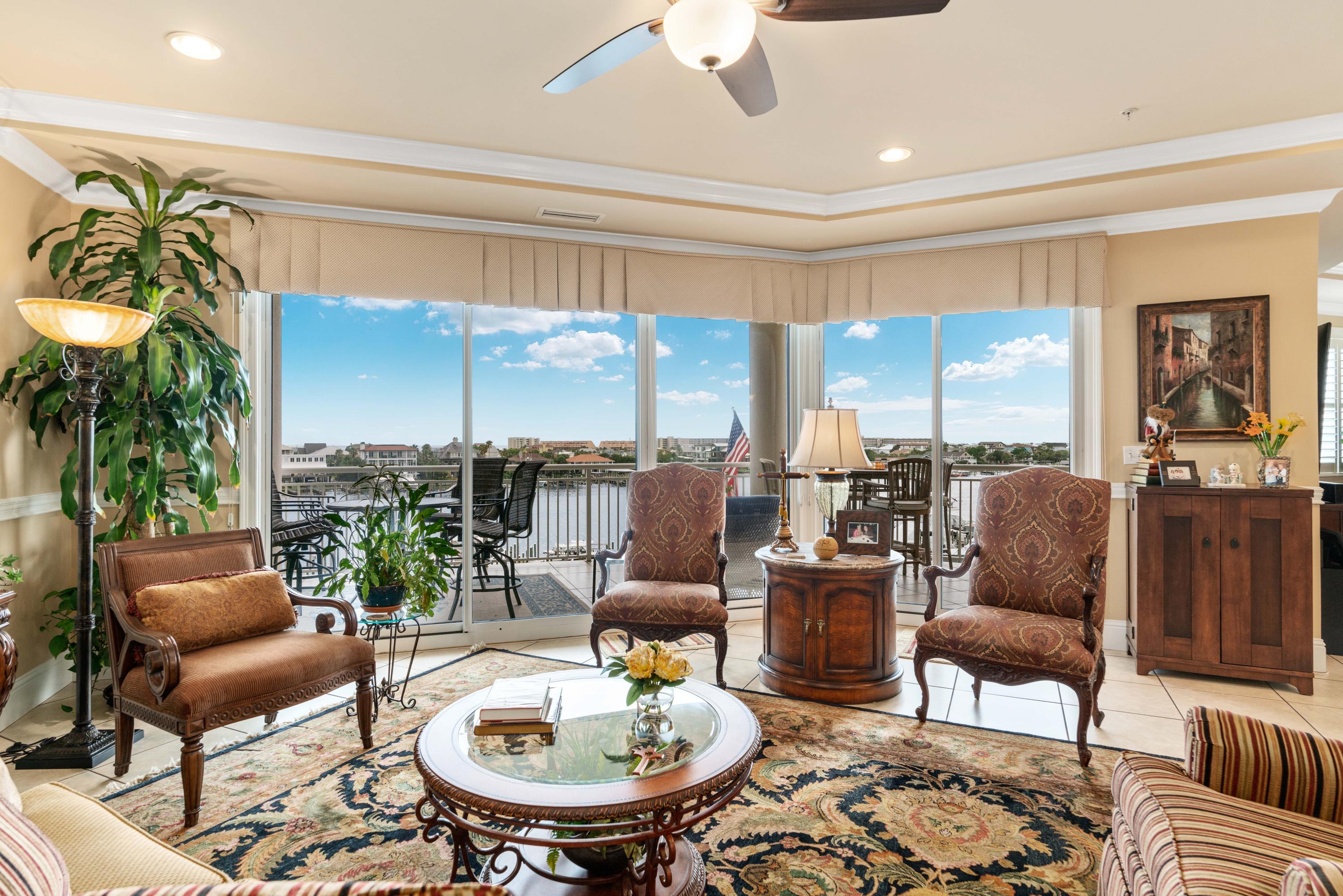 GRAND HARBOR - Residential