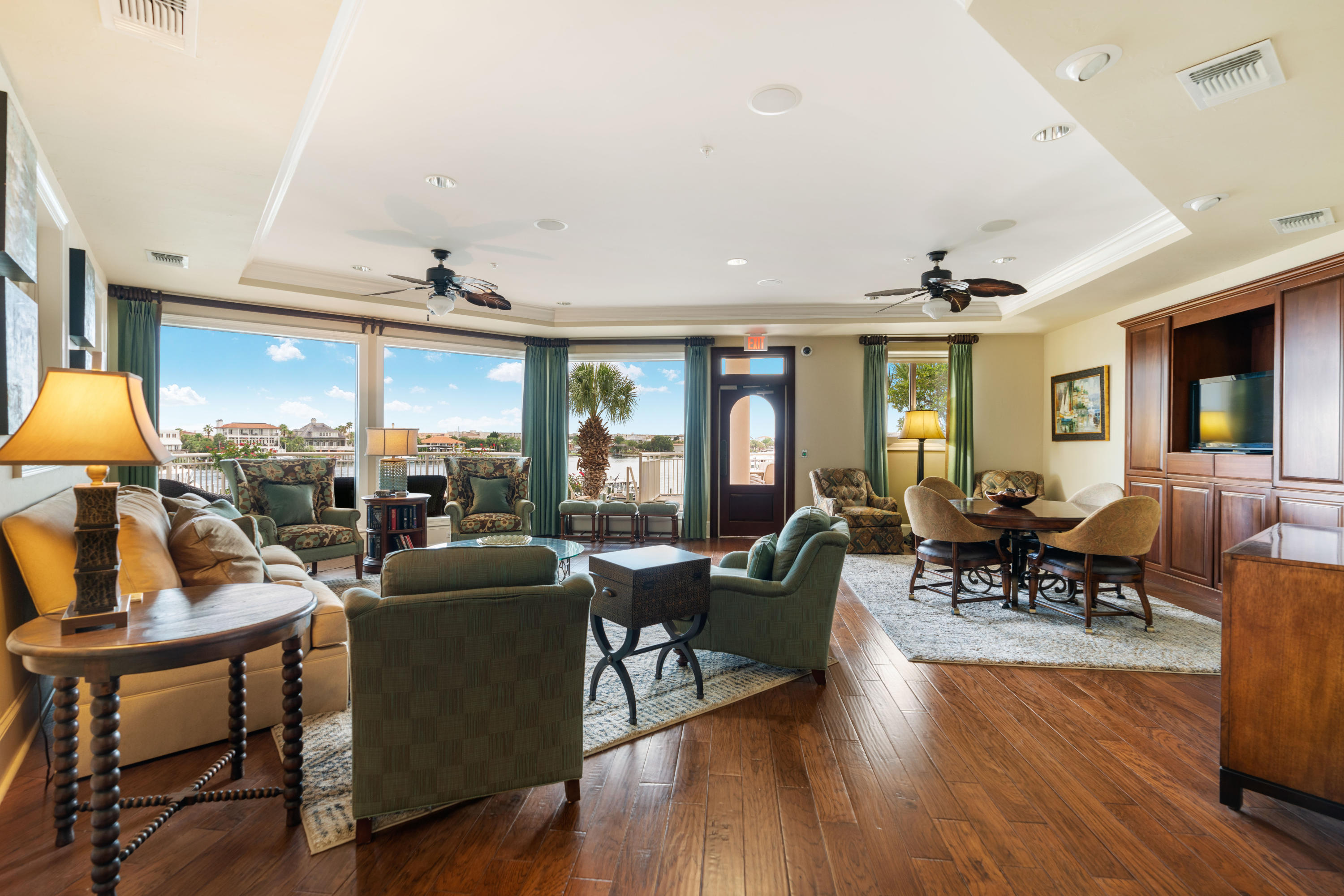 GRAND HARBOR - Residential