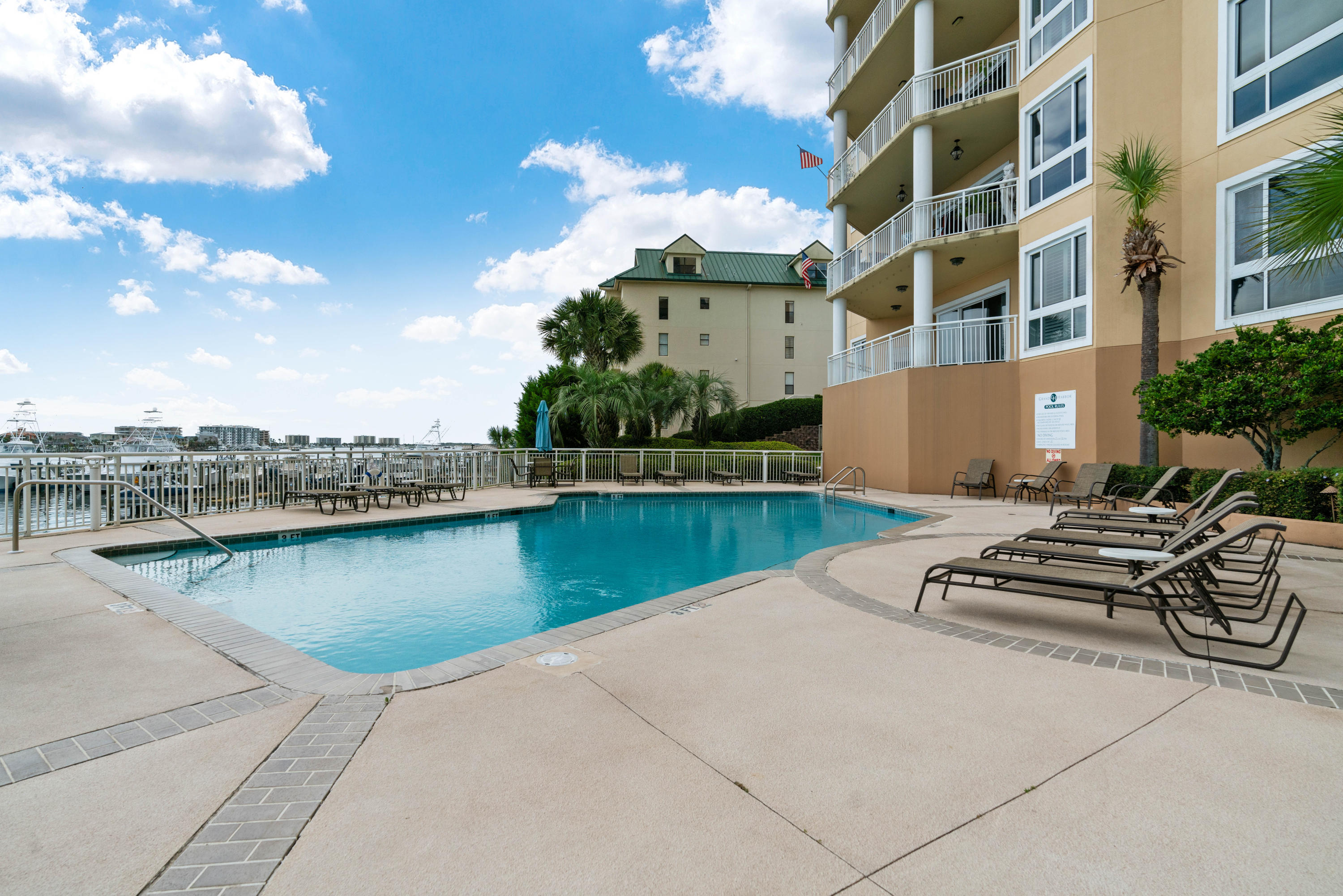 GRAND HARBOR - Residential