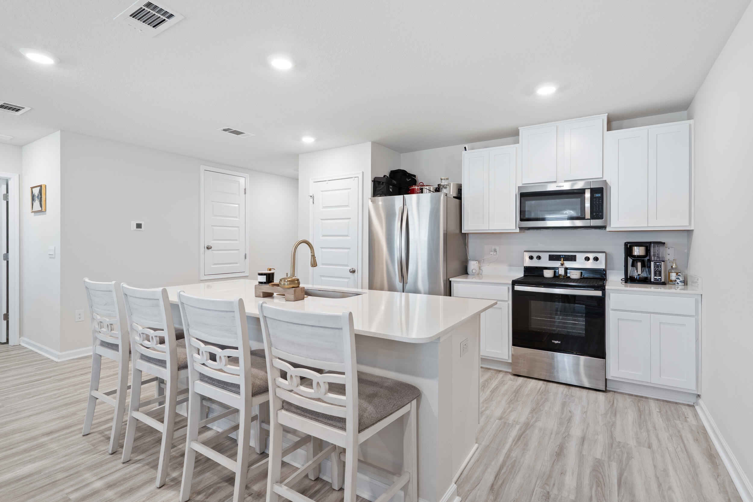SILVER LAKE VILLAGE - Residential