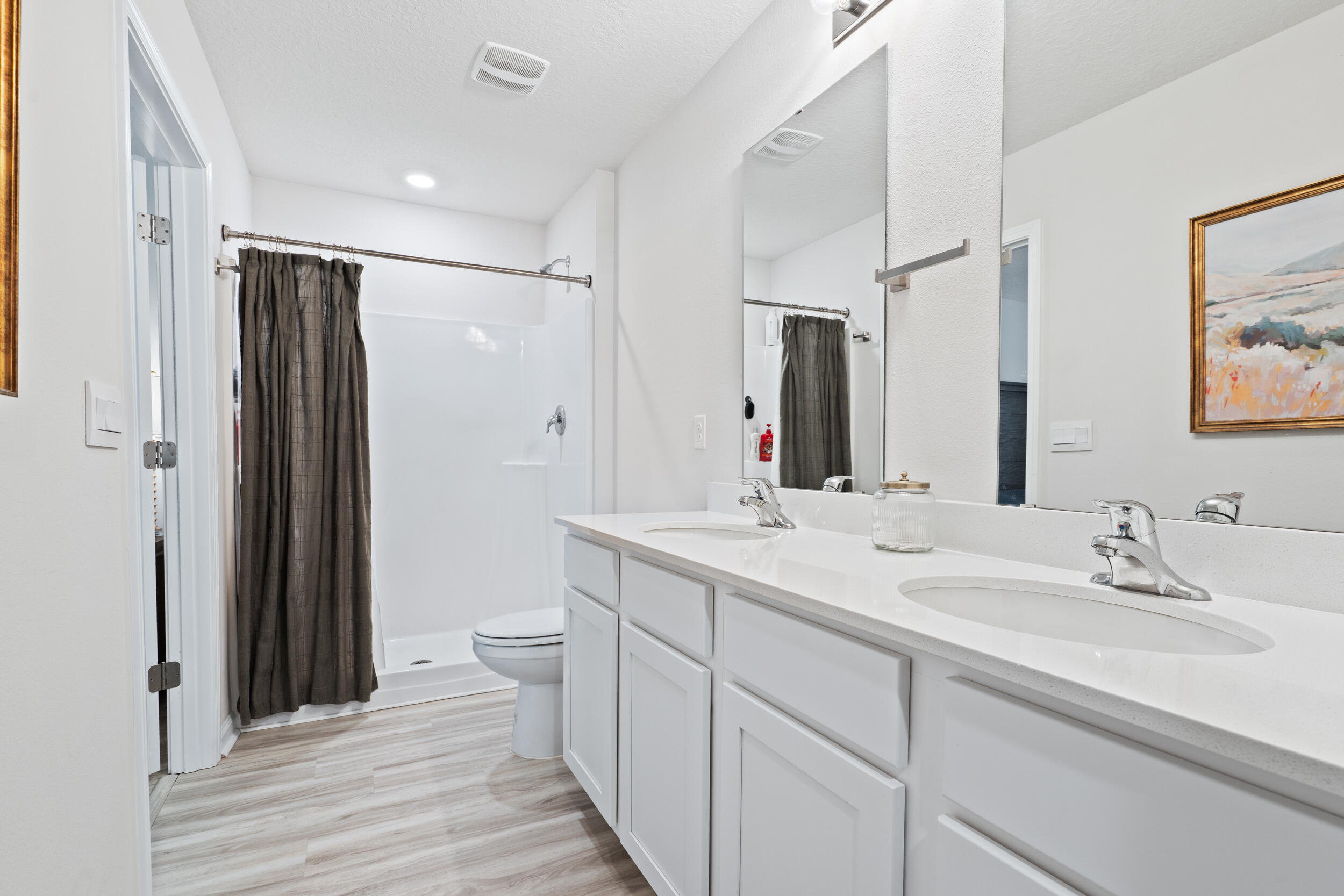 SILVER LAKE VILLAGE - Residential