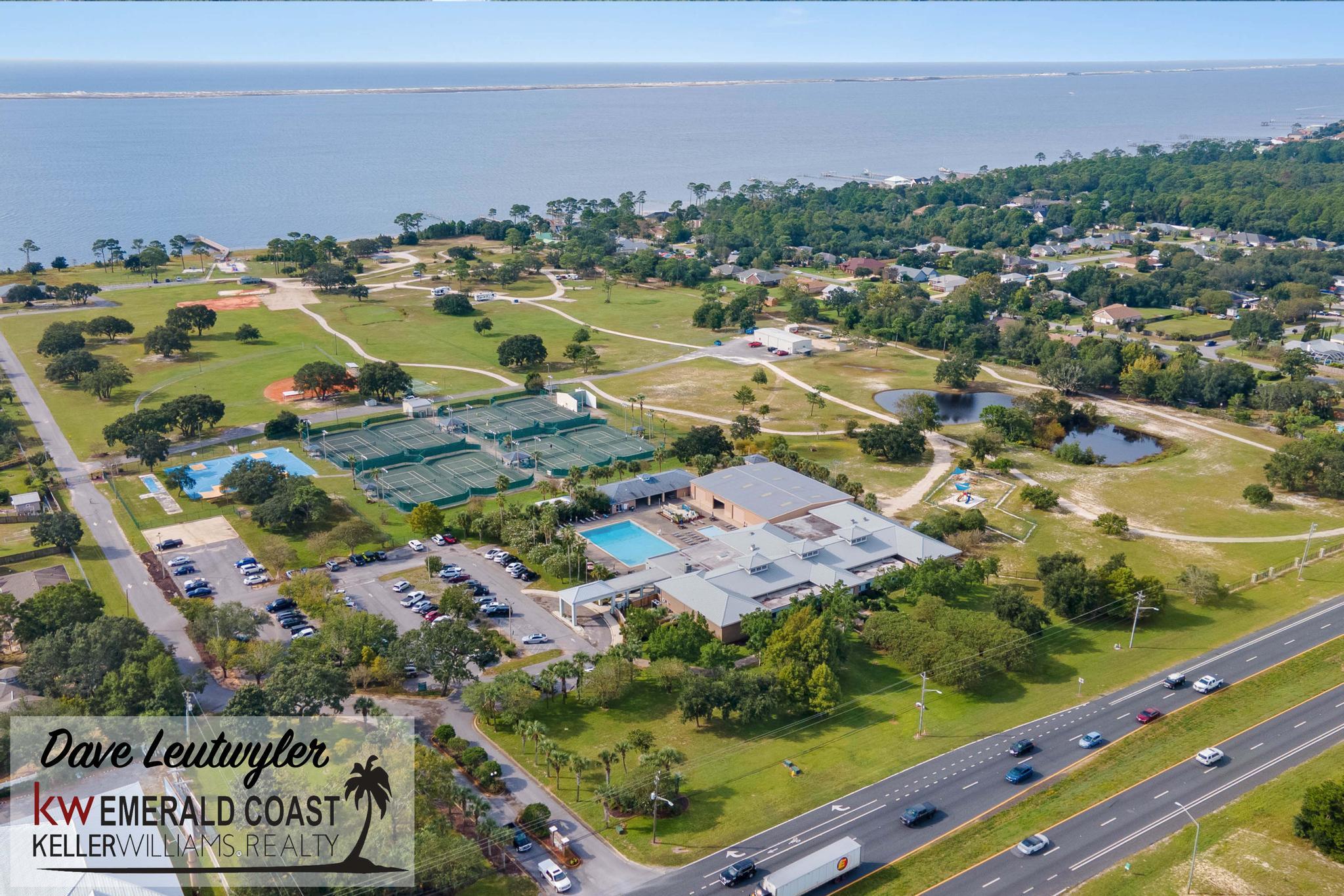 HOLLEY BY THE SEA - Residential