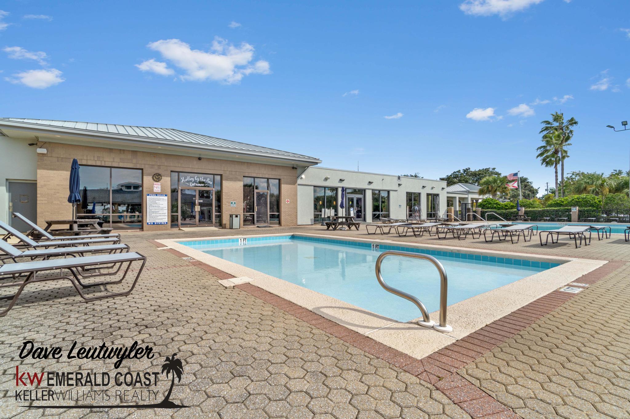 HOLLEY BY THE SEA - Residential