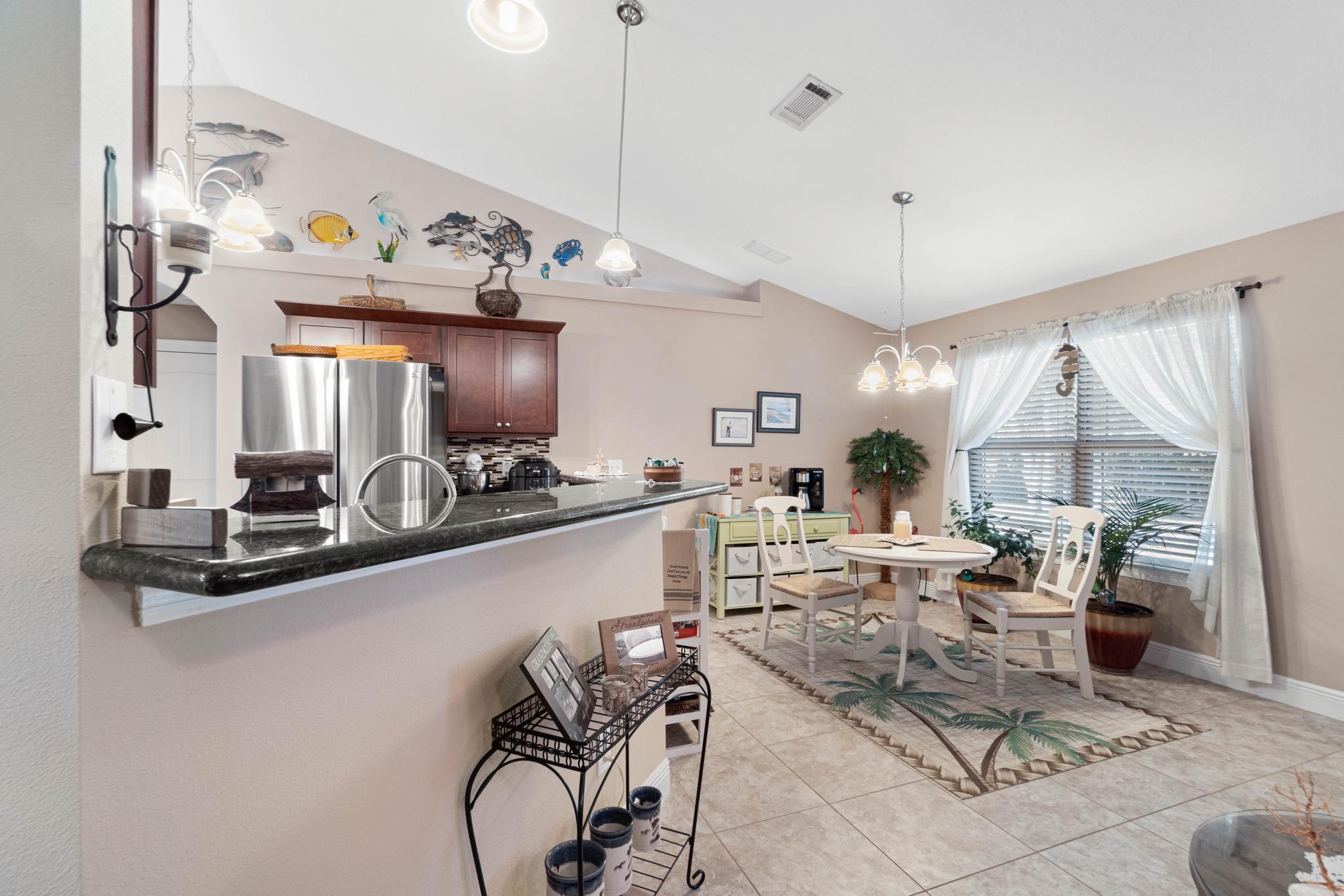 HOLLEY BY THE SEA - Residential