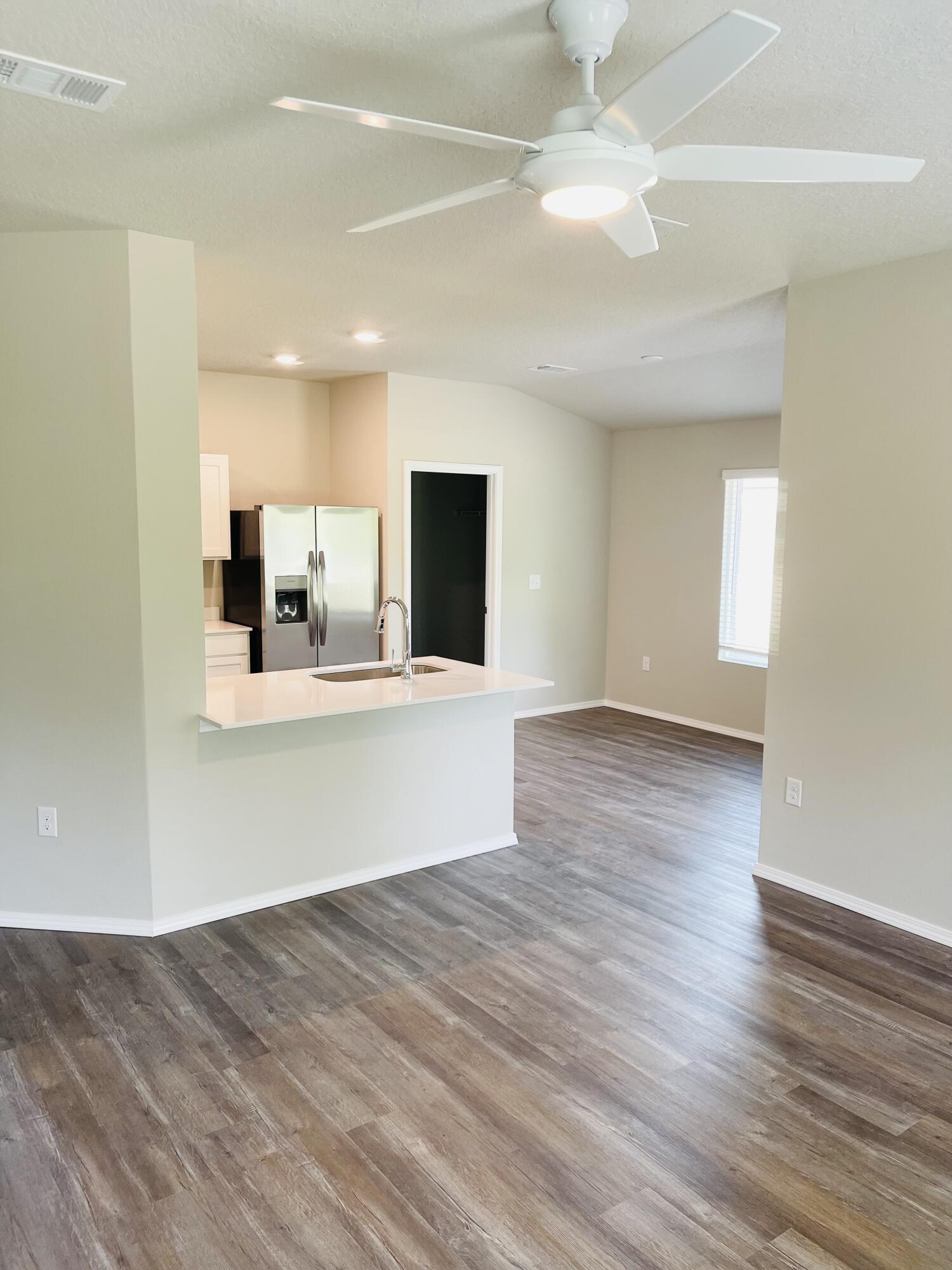 WHITE OAK ESTATES - Residential