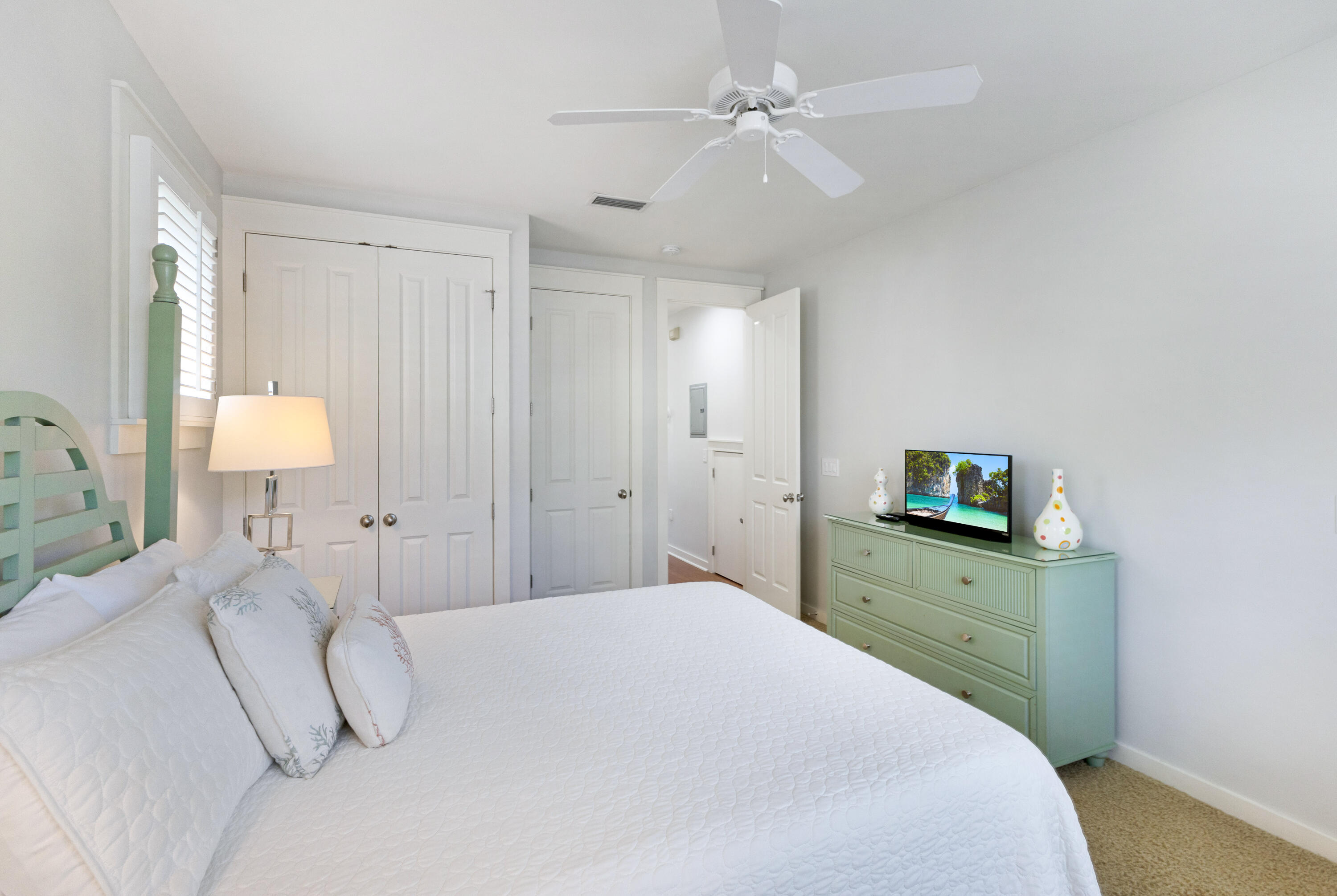 LAUREL GROVE - Residential