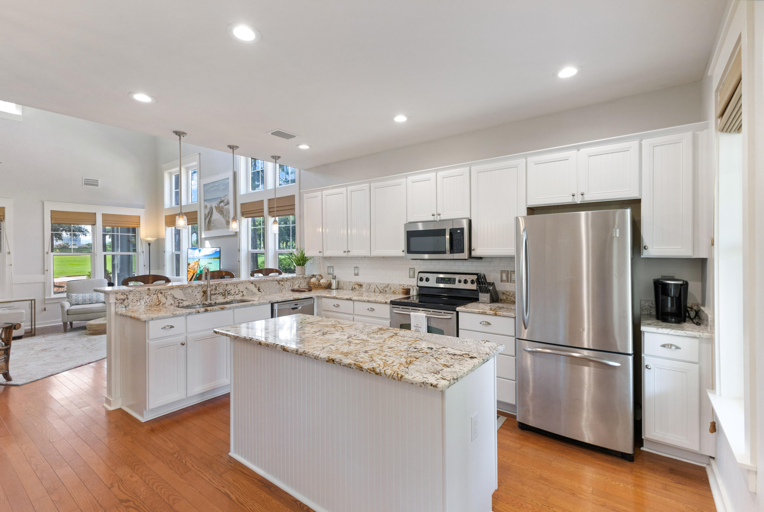 LAUREL GROVE - Residential