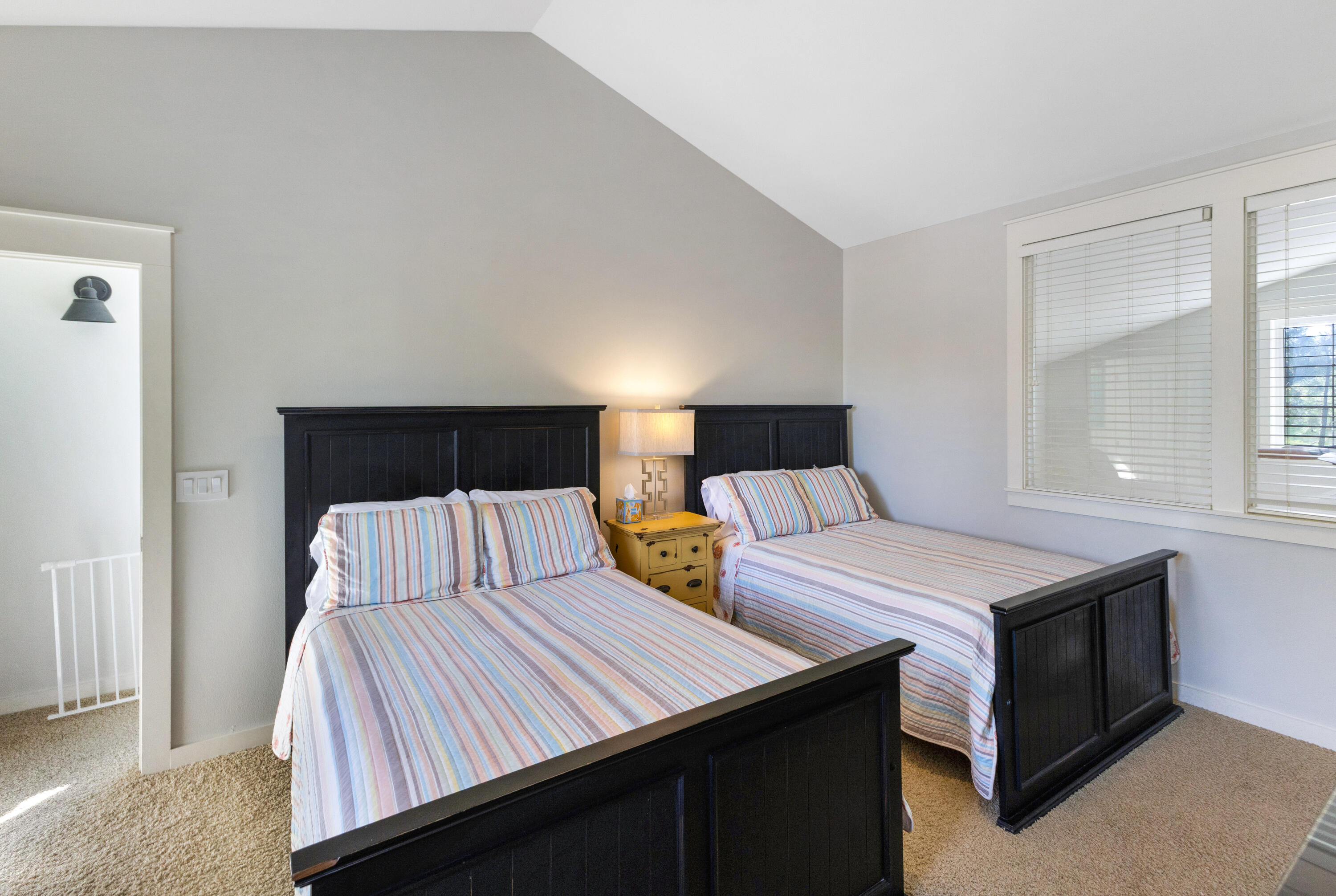 LAUREL GROVE - Residential