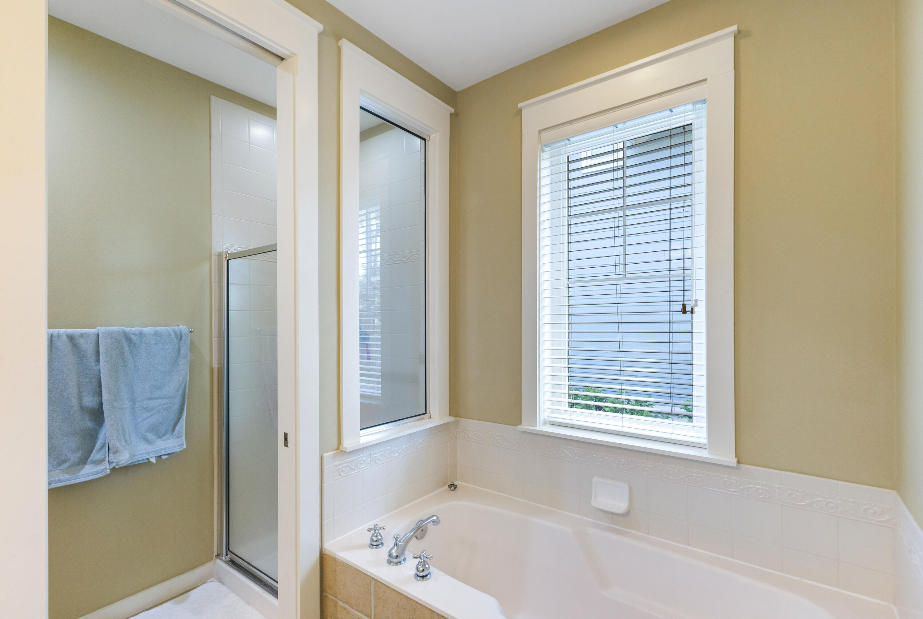 LAUREL GROVE - Residential