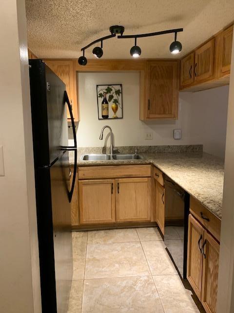 FOUNTAINHEAD CONDO - Residential Lease