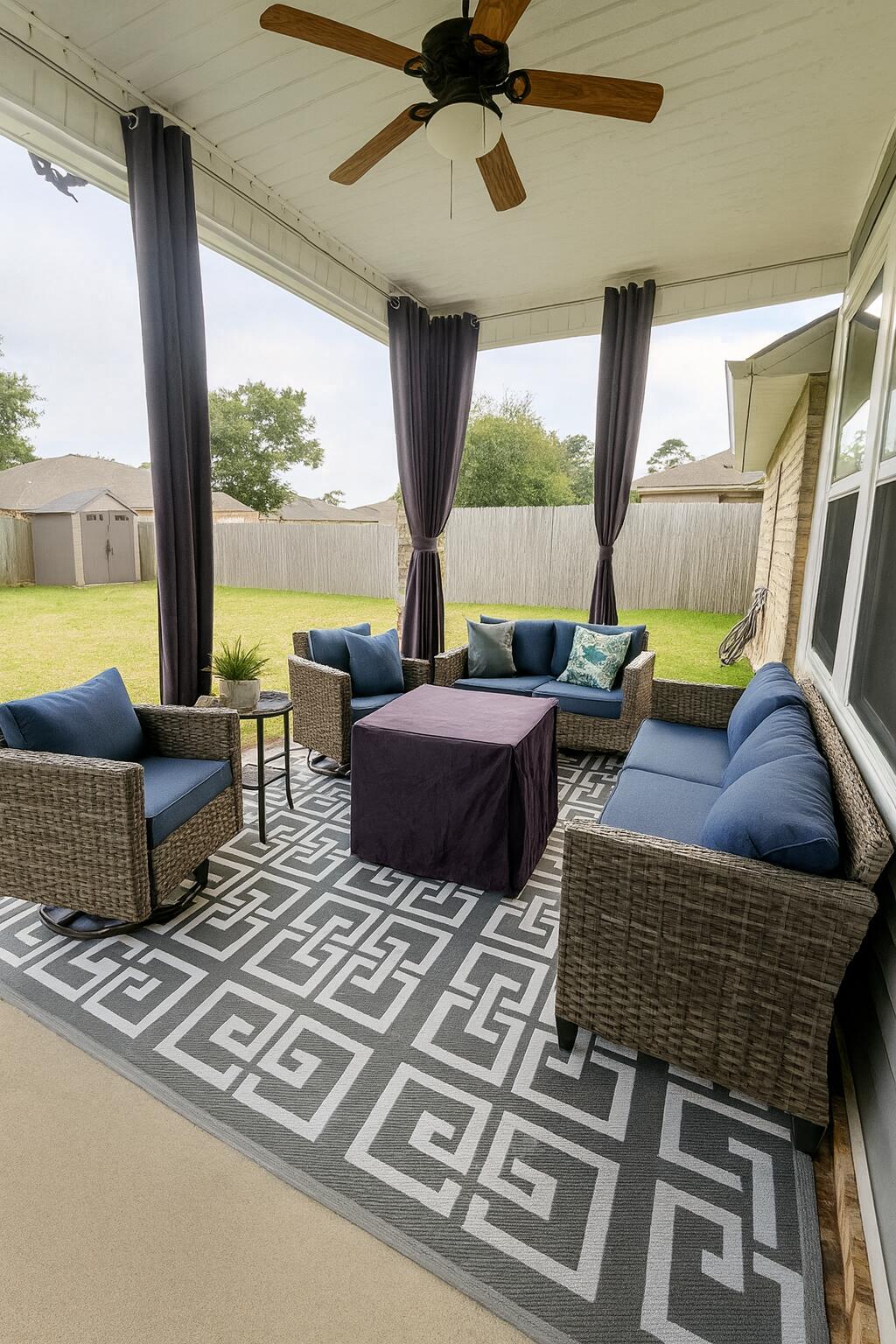 HOLLEY HILLS - Residential Lease