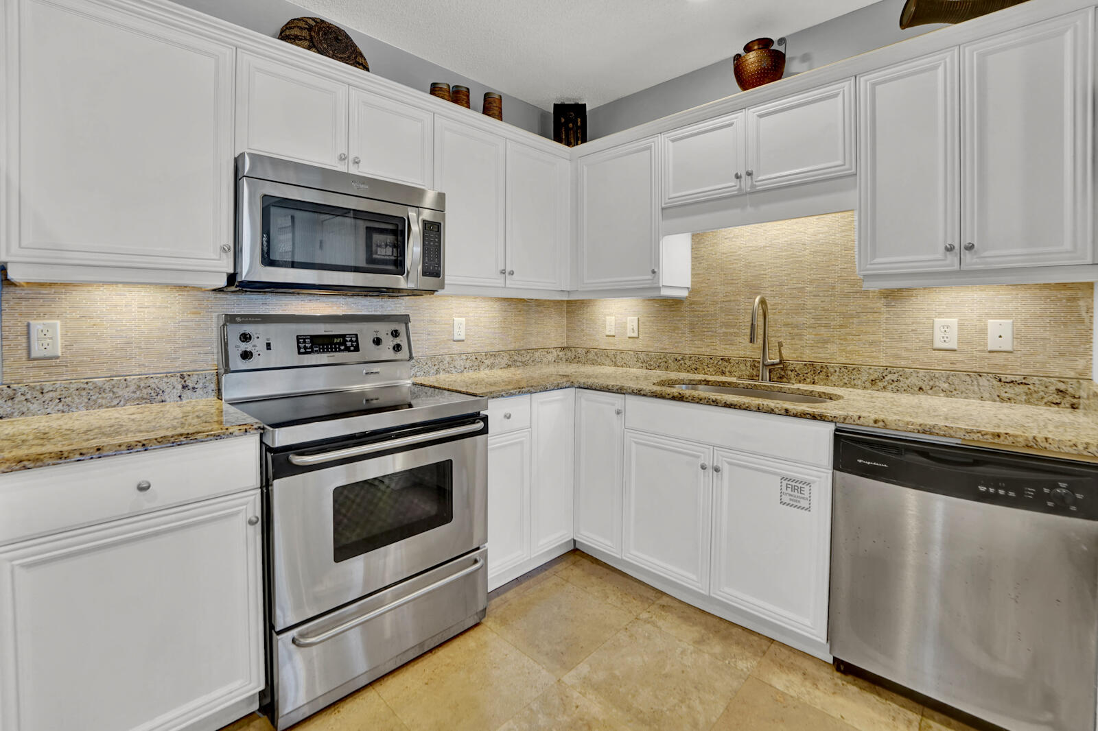 LEGACY THE - Residential