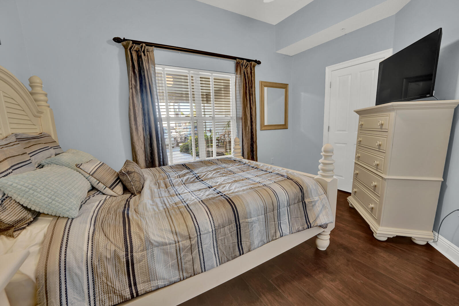 LEGACY THE - Residential