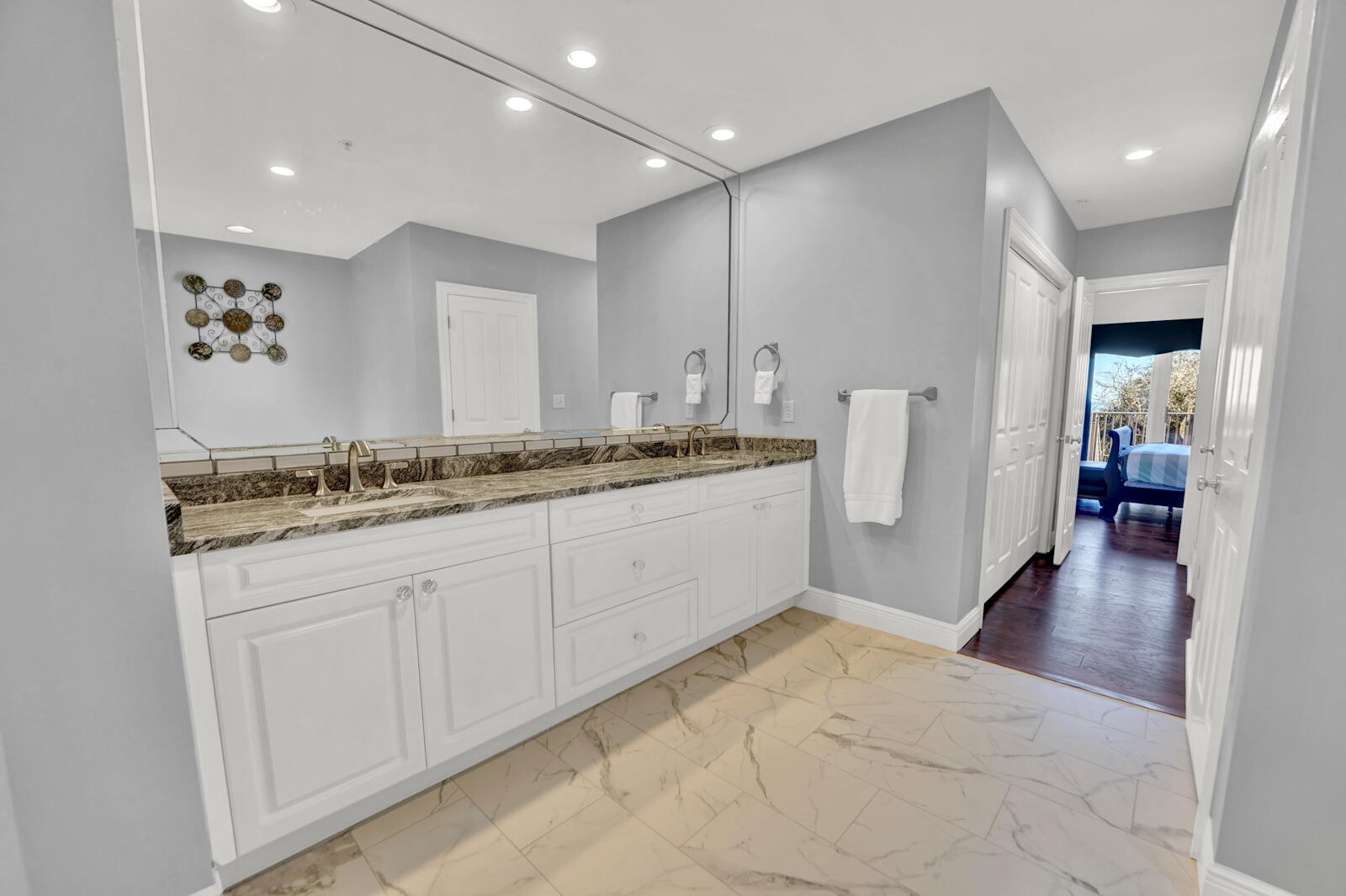 LEGACY THE - Residential