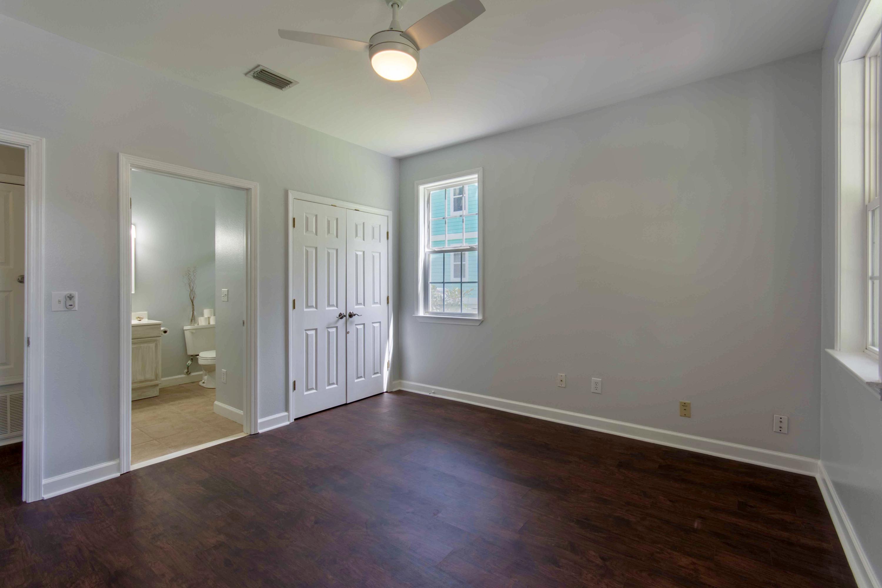 TOWN OF SANTA ROSA - Residential