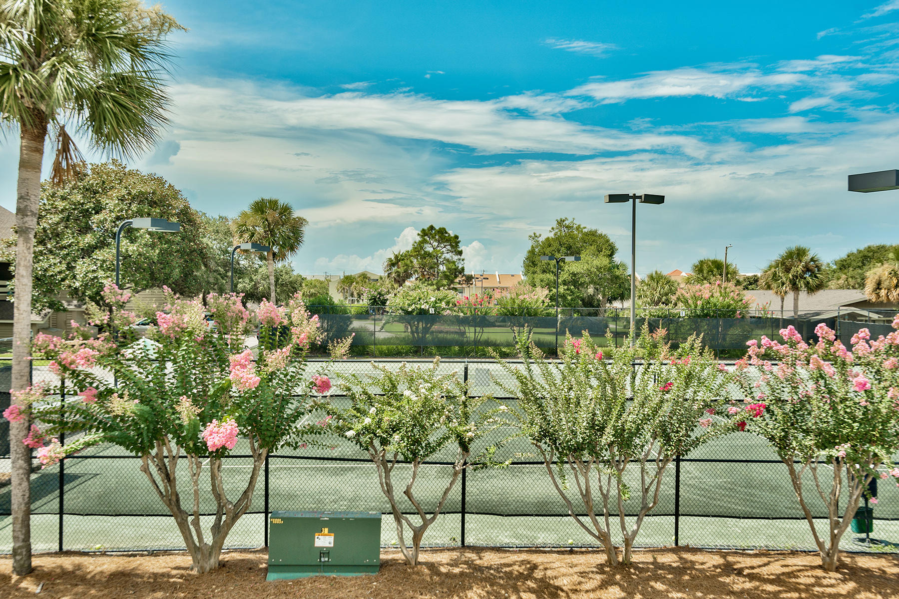 SEASCAPE CONDO LAKEFRONT VILLA (PHASE 10) - Residential