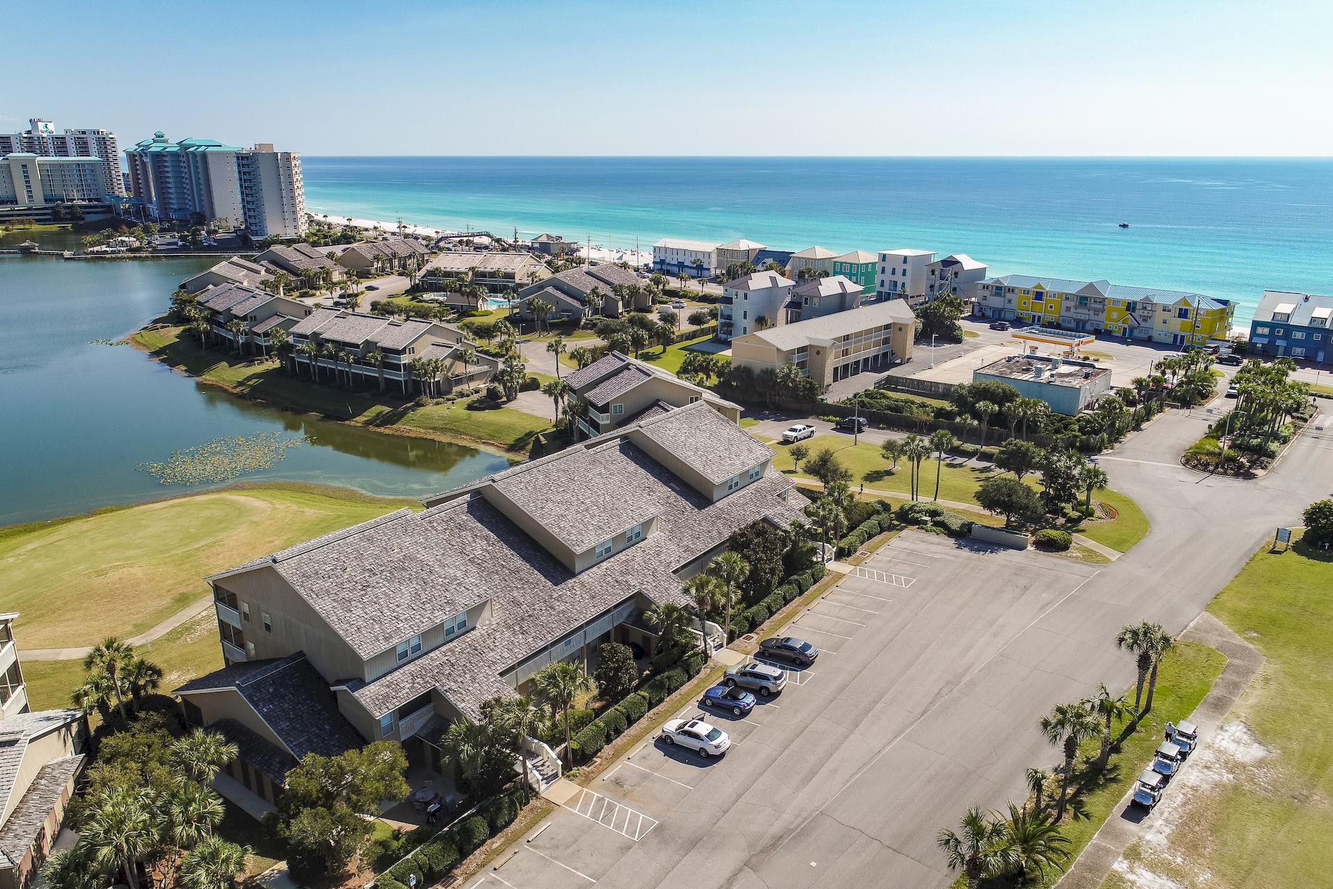 SEASCAPE CONDO LAKEFRONT VILLA (PHASE 10) - Residential