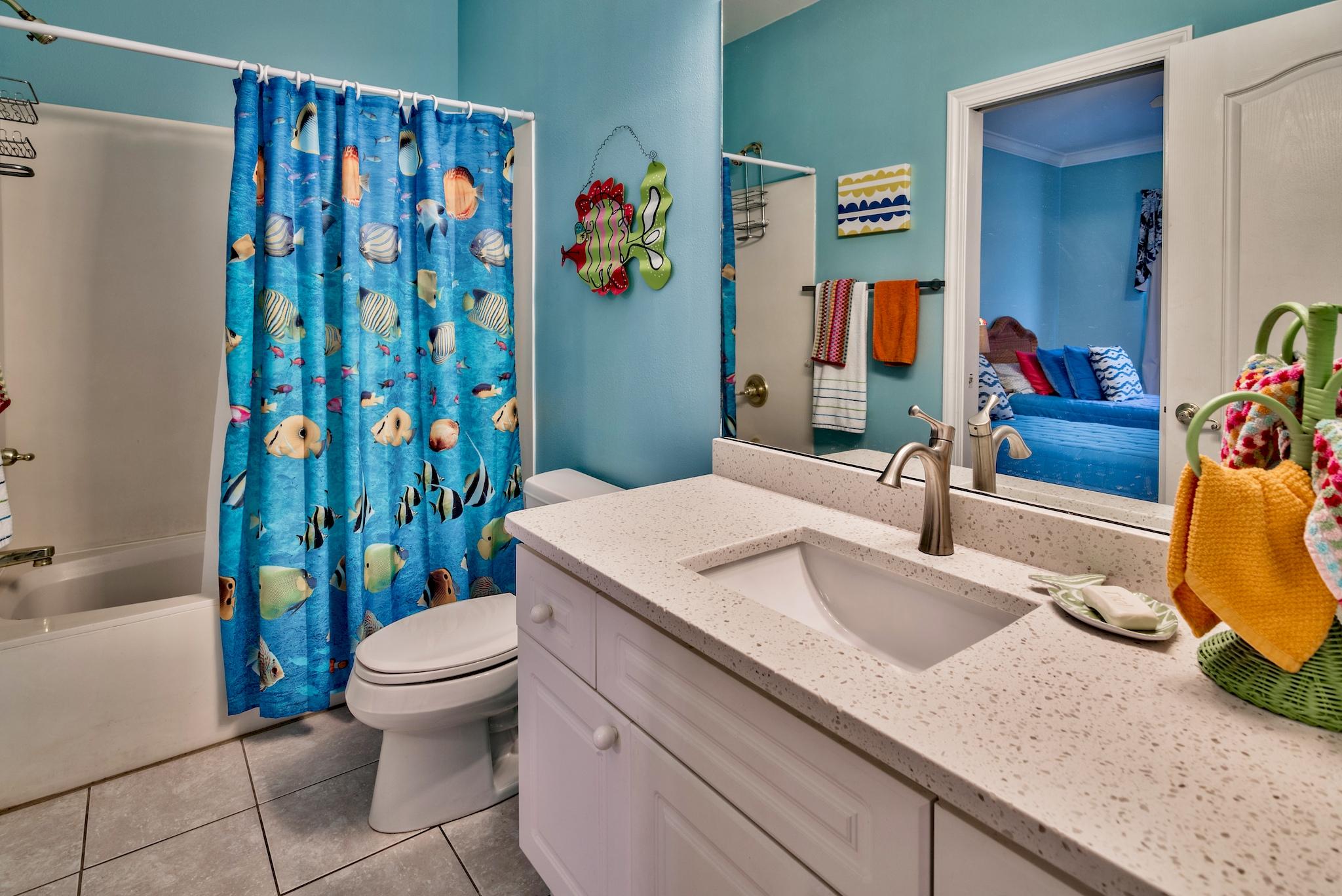 SEASCAPE CONDO LAKEFRONT VILLA (PHASE 10) - Residential