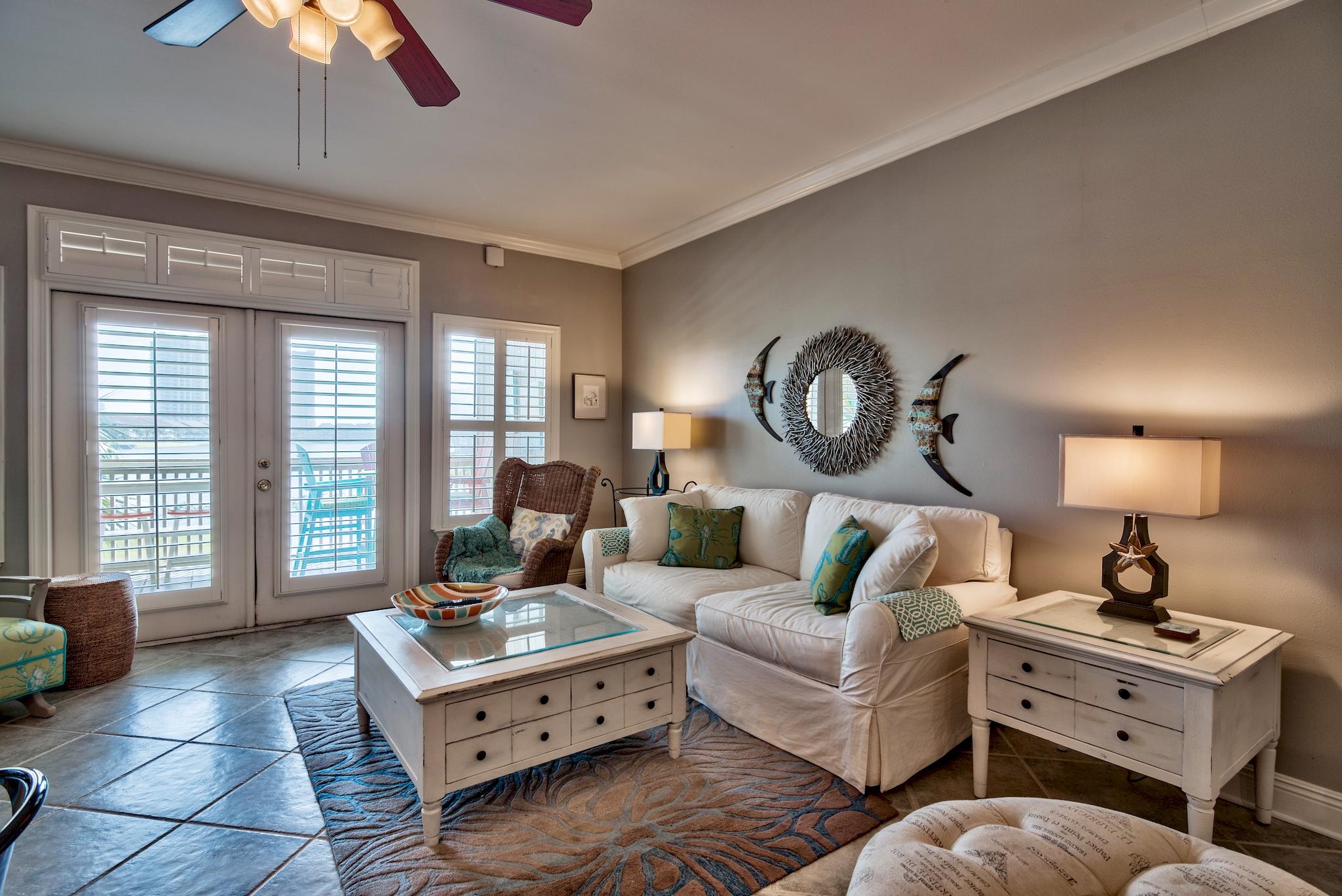 SEASCAPE CONDO LAKEFRONT VILLA (PHASE 10) - Residential