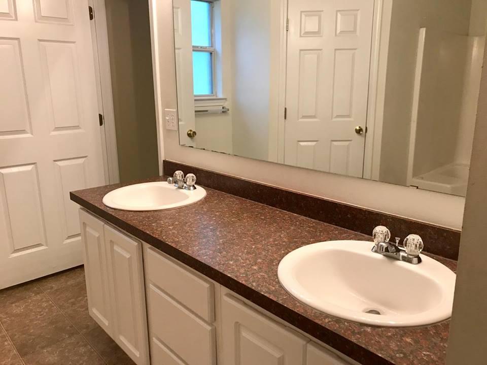 COUNTRYVIEW ESTATES 10TH ADDN - Residential