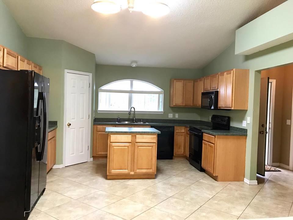 COUNTRYVIEW ESTATES 10TH ADDN - Residential
