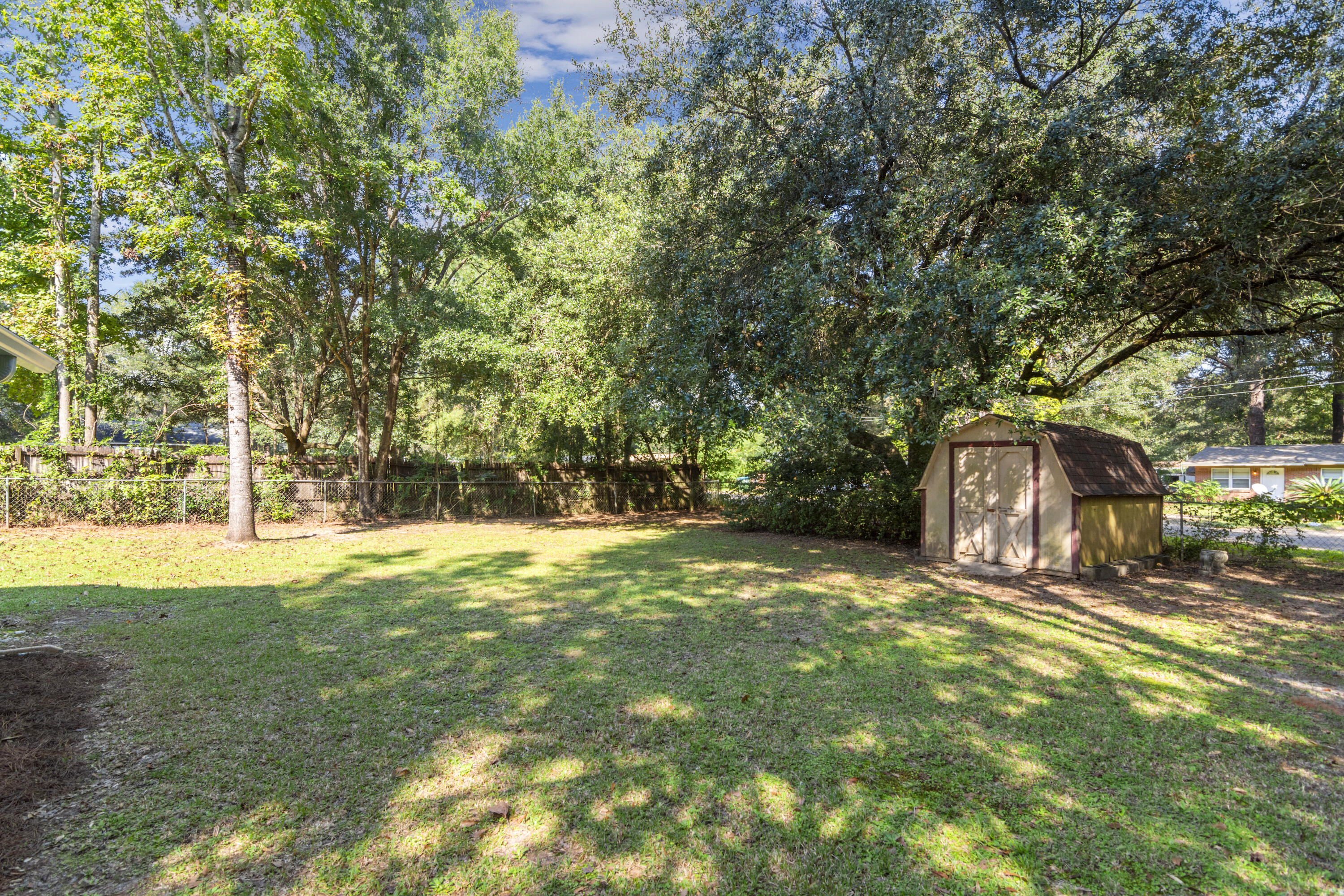 QUIET OAKS S/D - Residential