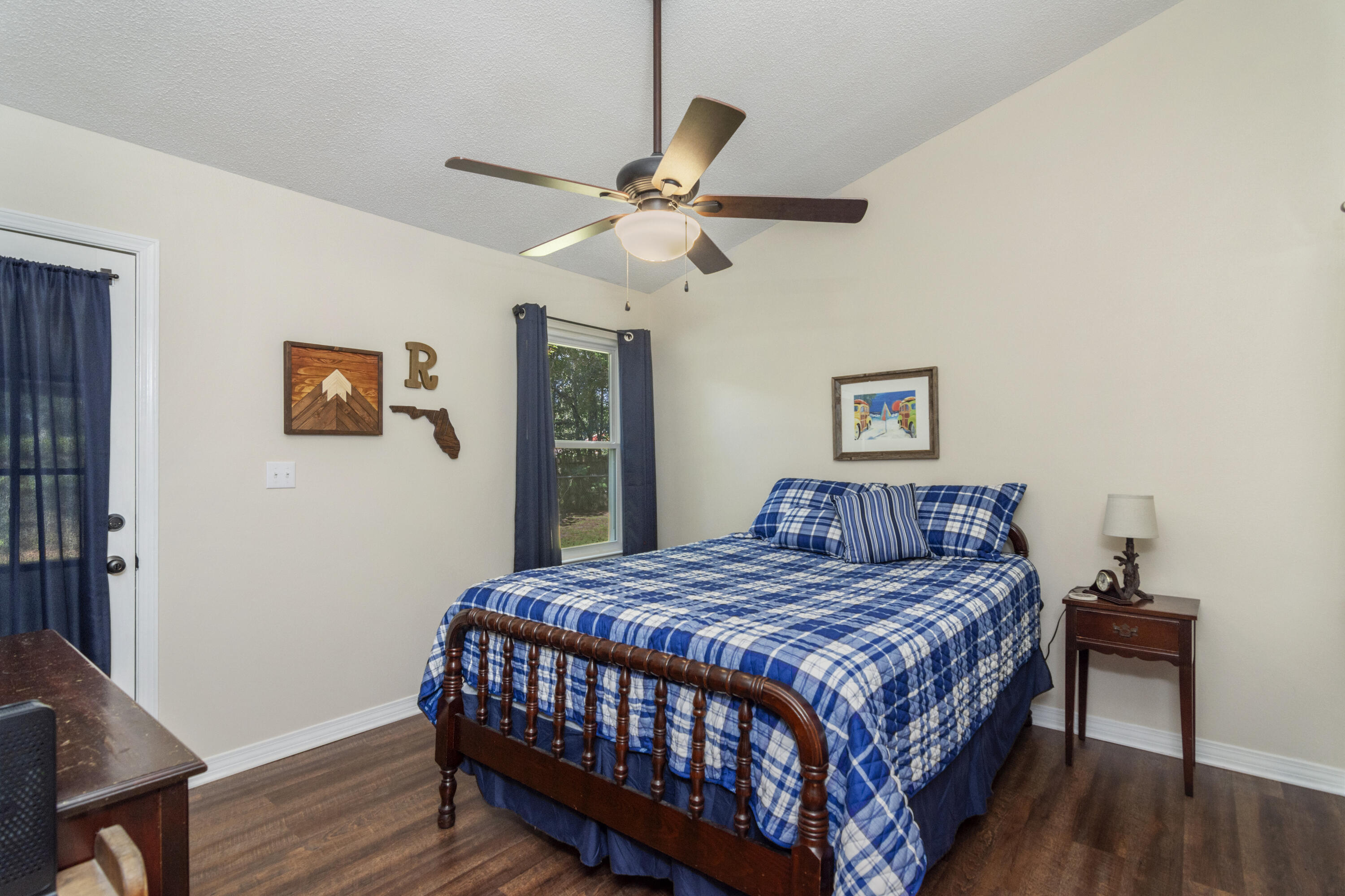 QUIET OAKS S/D - Residential