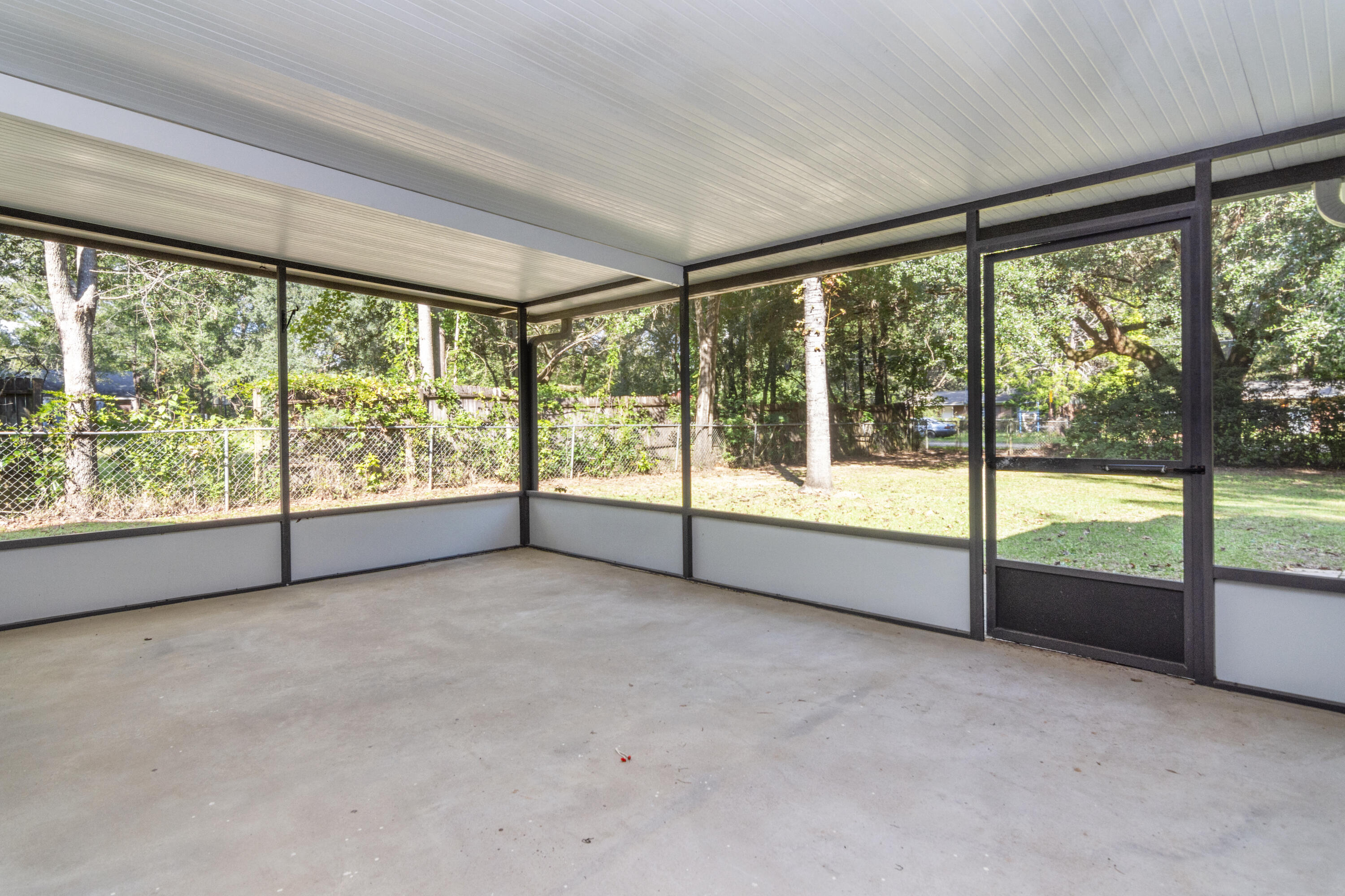 QUIET OAKS S/D - Residential