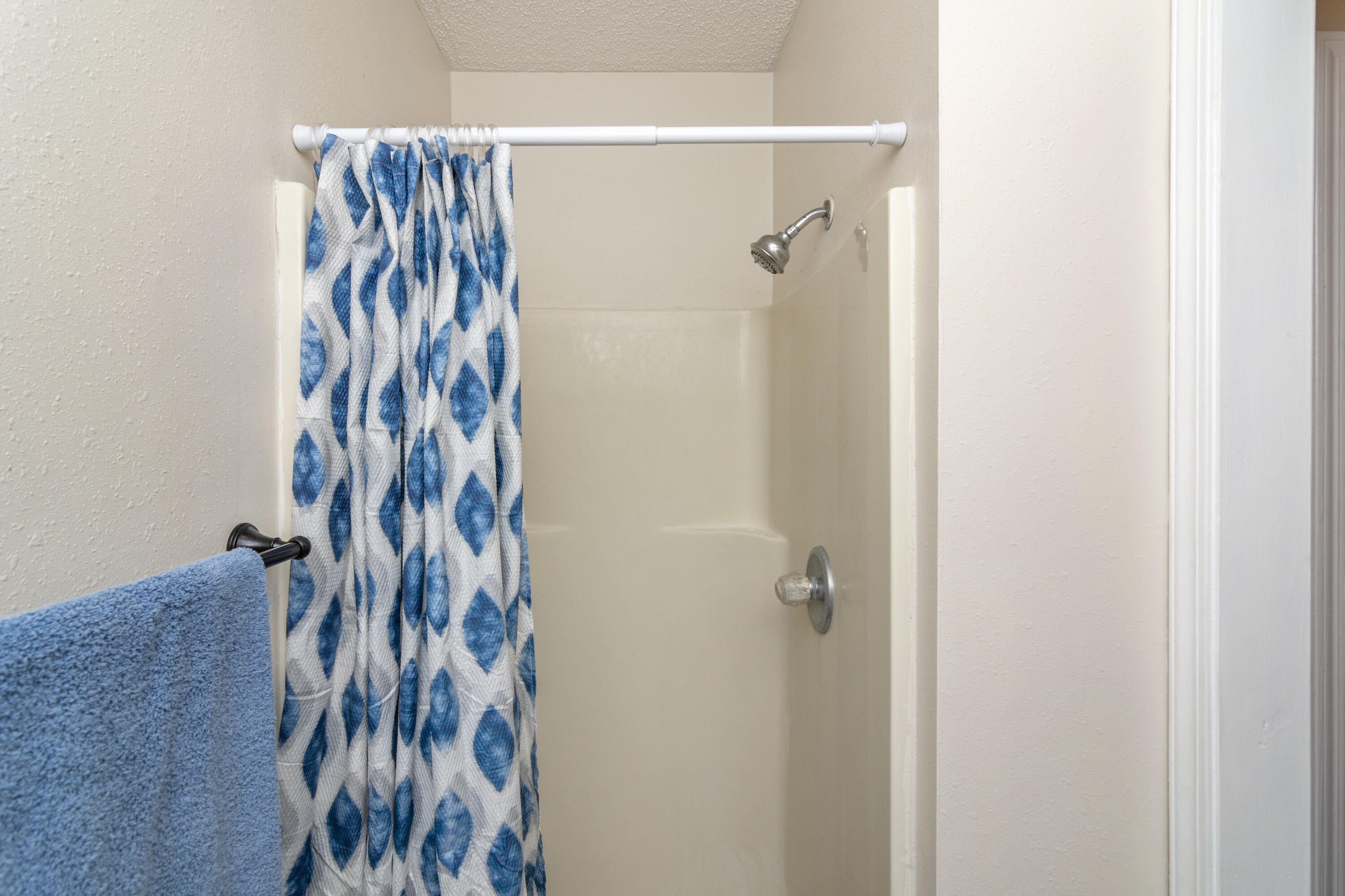 QUIET OAKS S/D - Residential