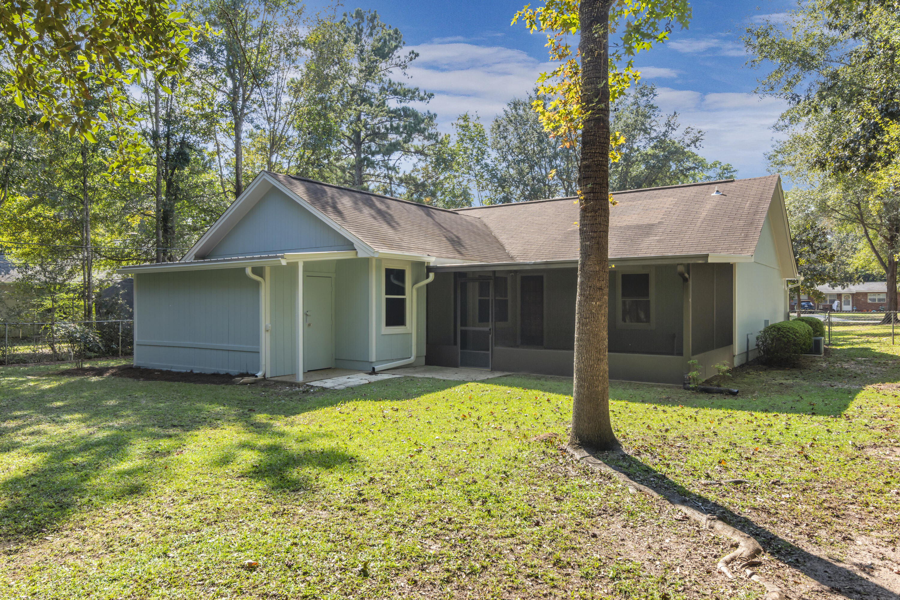 QUIET OAKS S/D - Residential