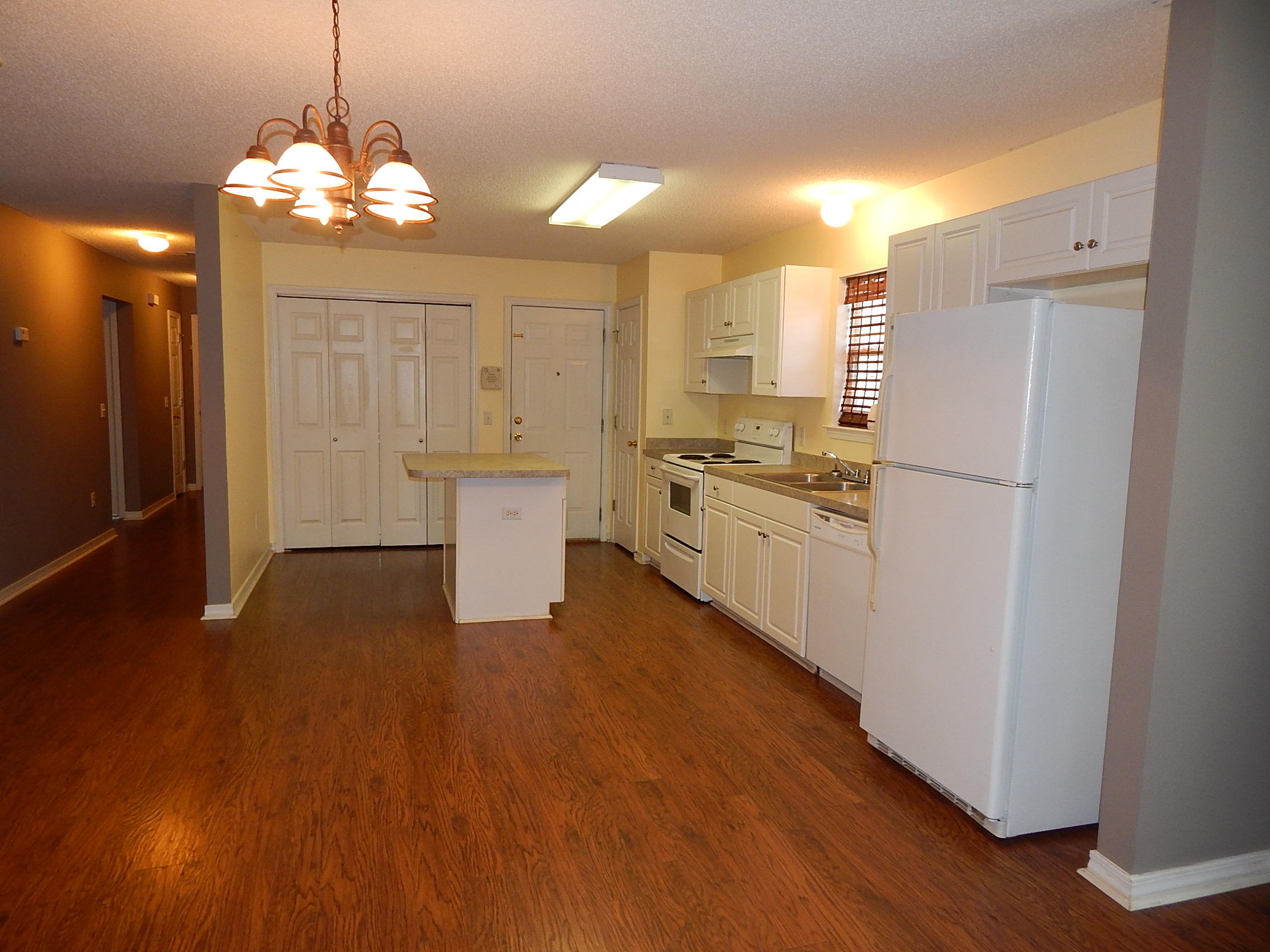 VINEYARD THE - Residential