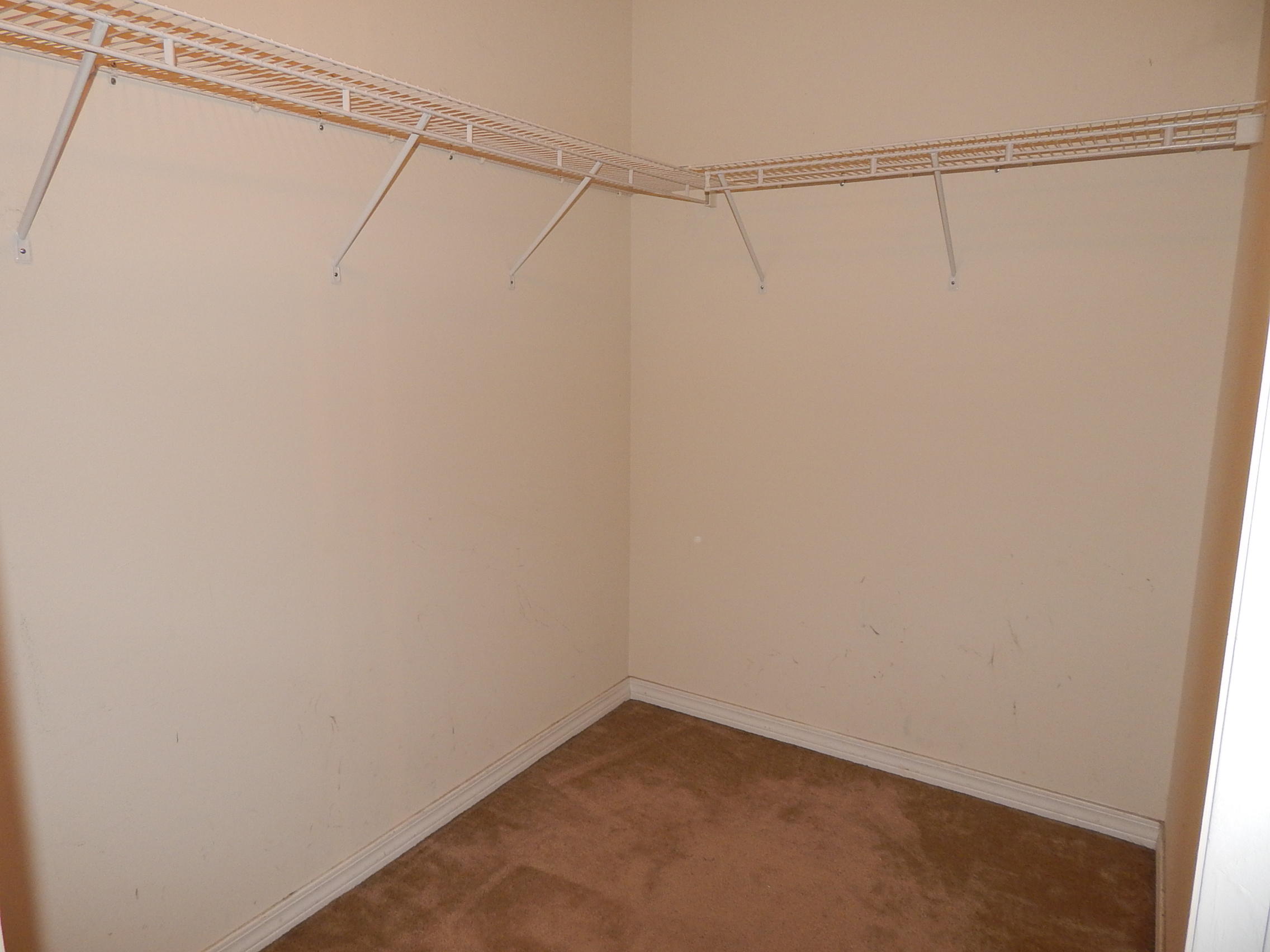 VINEYARD THE - Residential