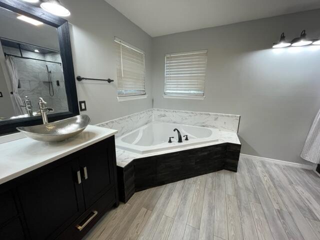 TOM KING ESTATES - Residential