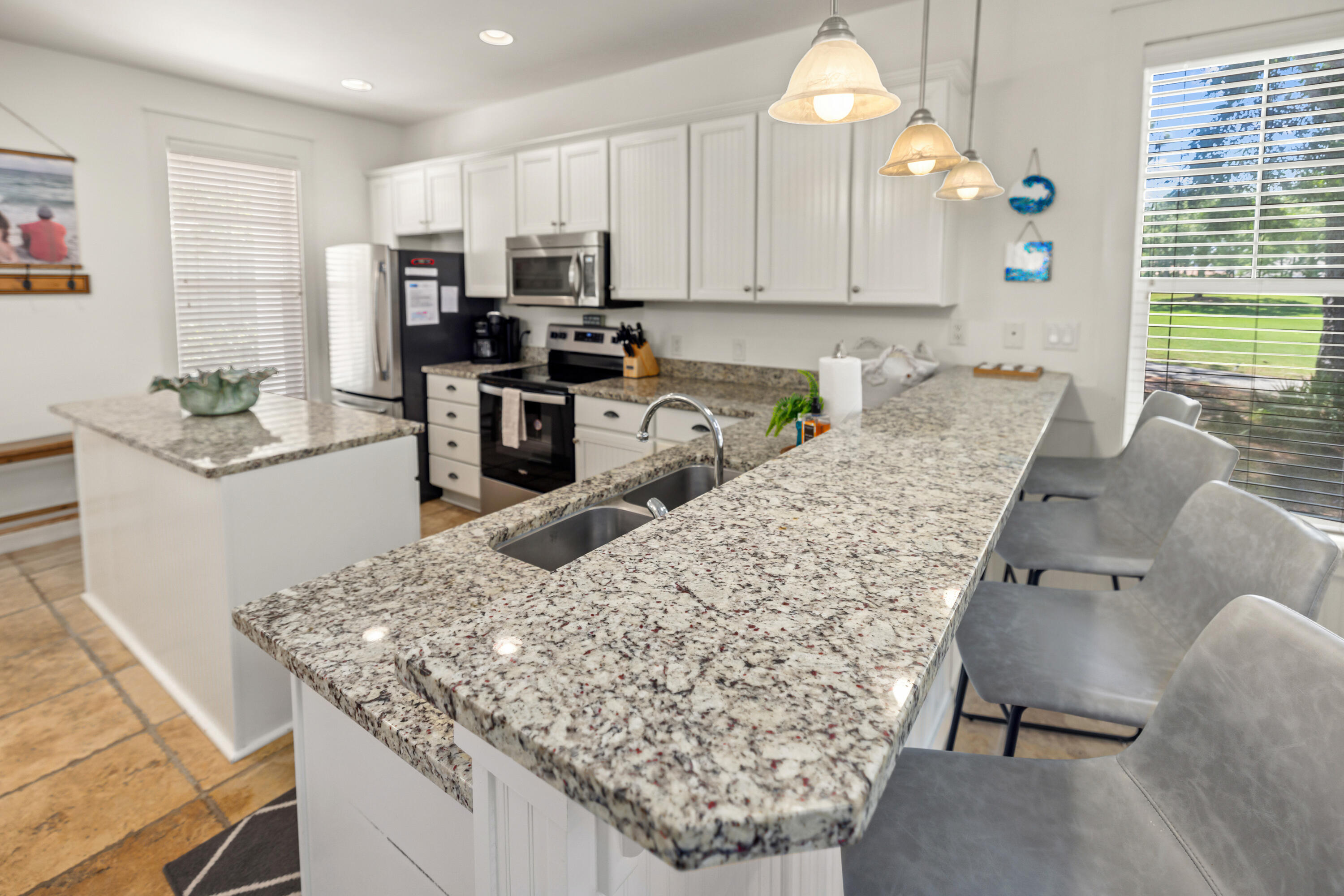 LAUREL GROVE - Residential