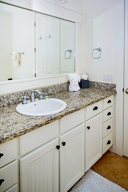 LAUREL GROVE - Residential