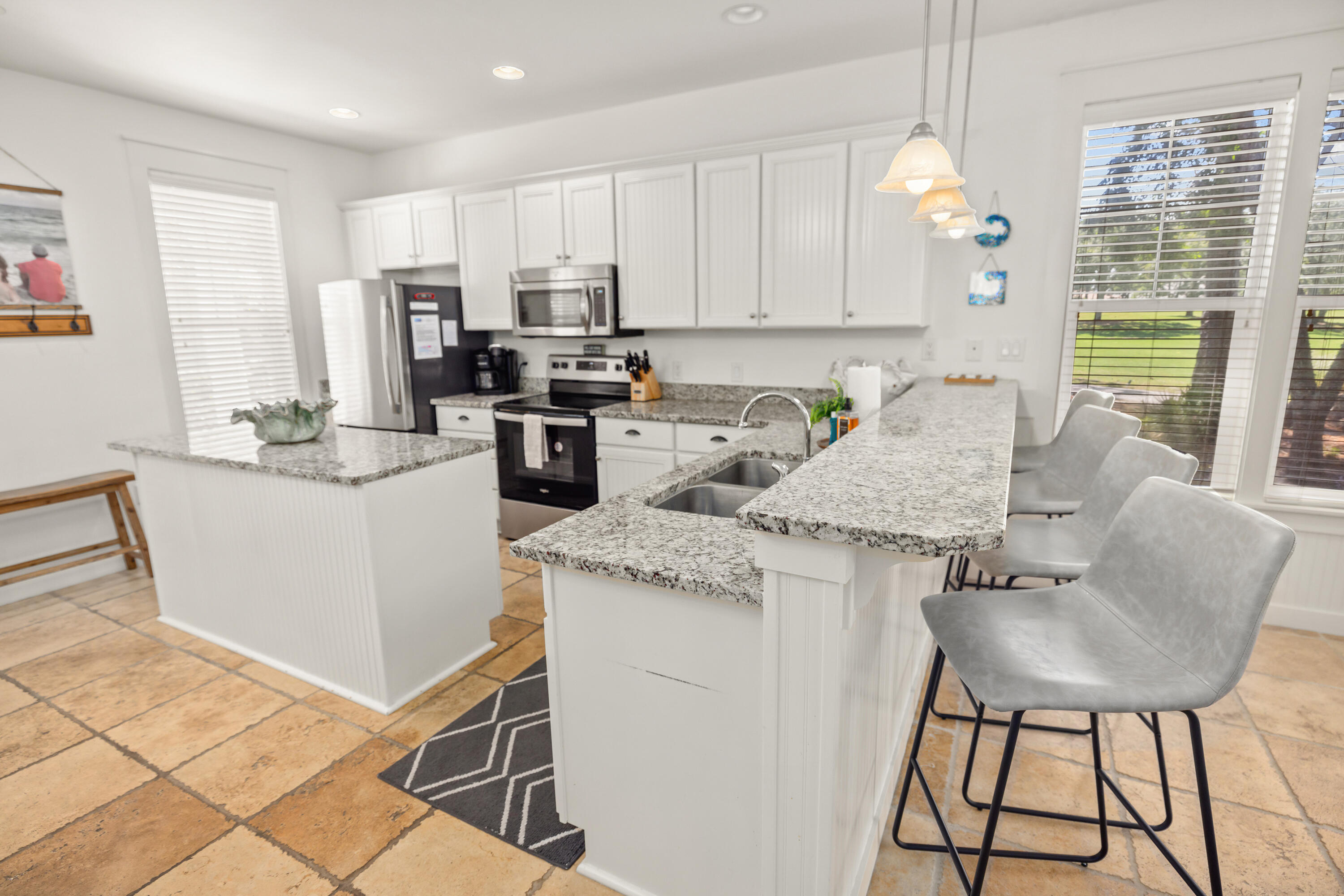 LAUREL GROVE - Residential