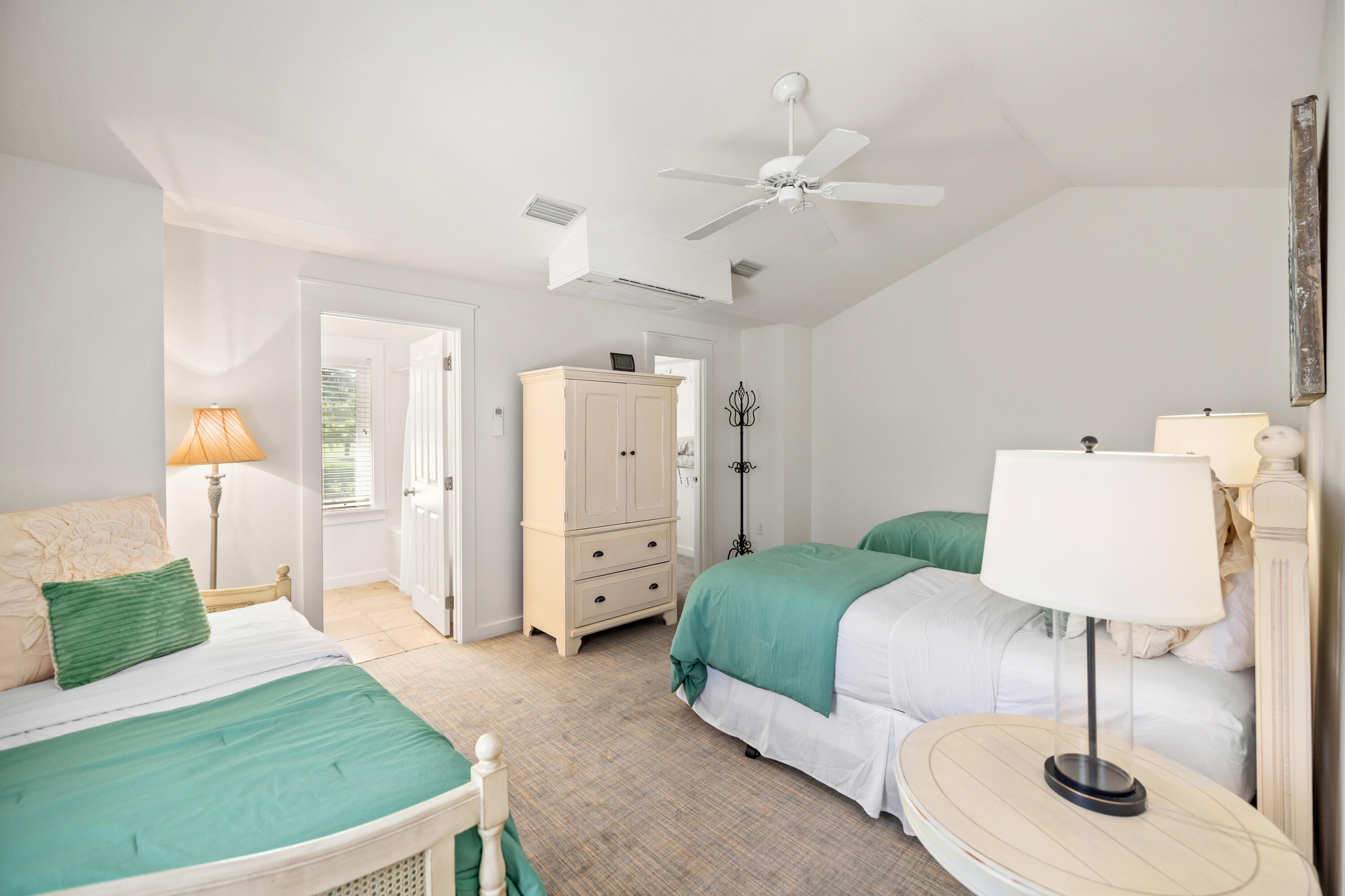 LAUREL GROVE - Residential