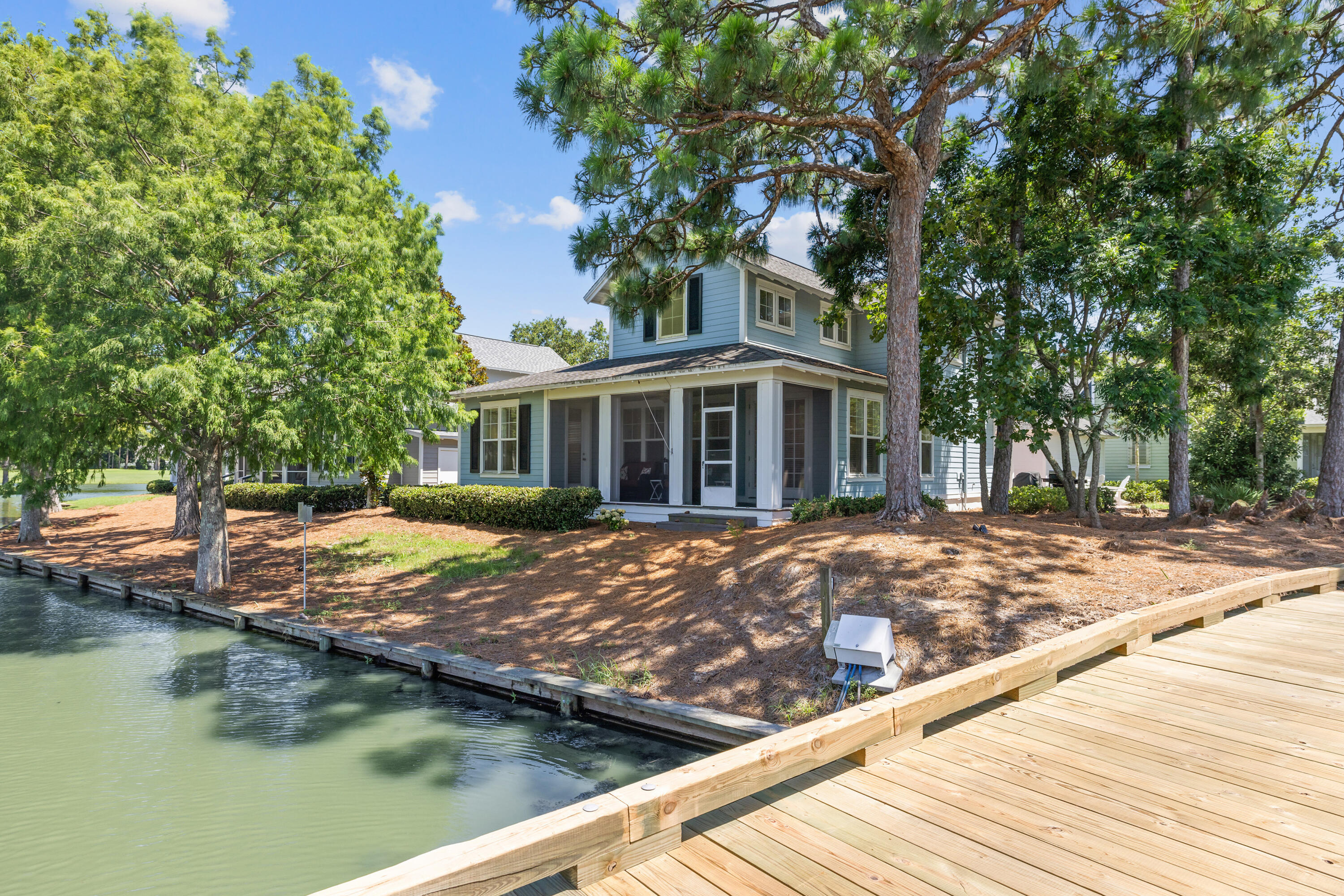 LAUREL GROVE - Residential