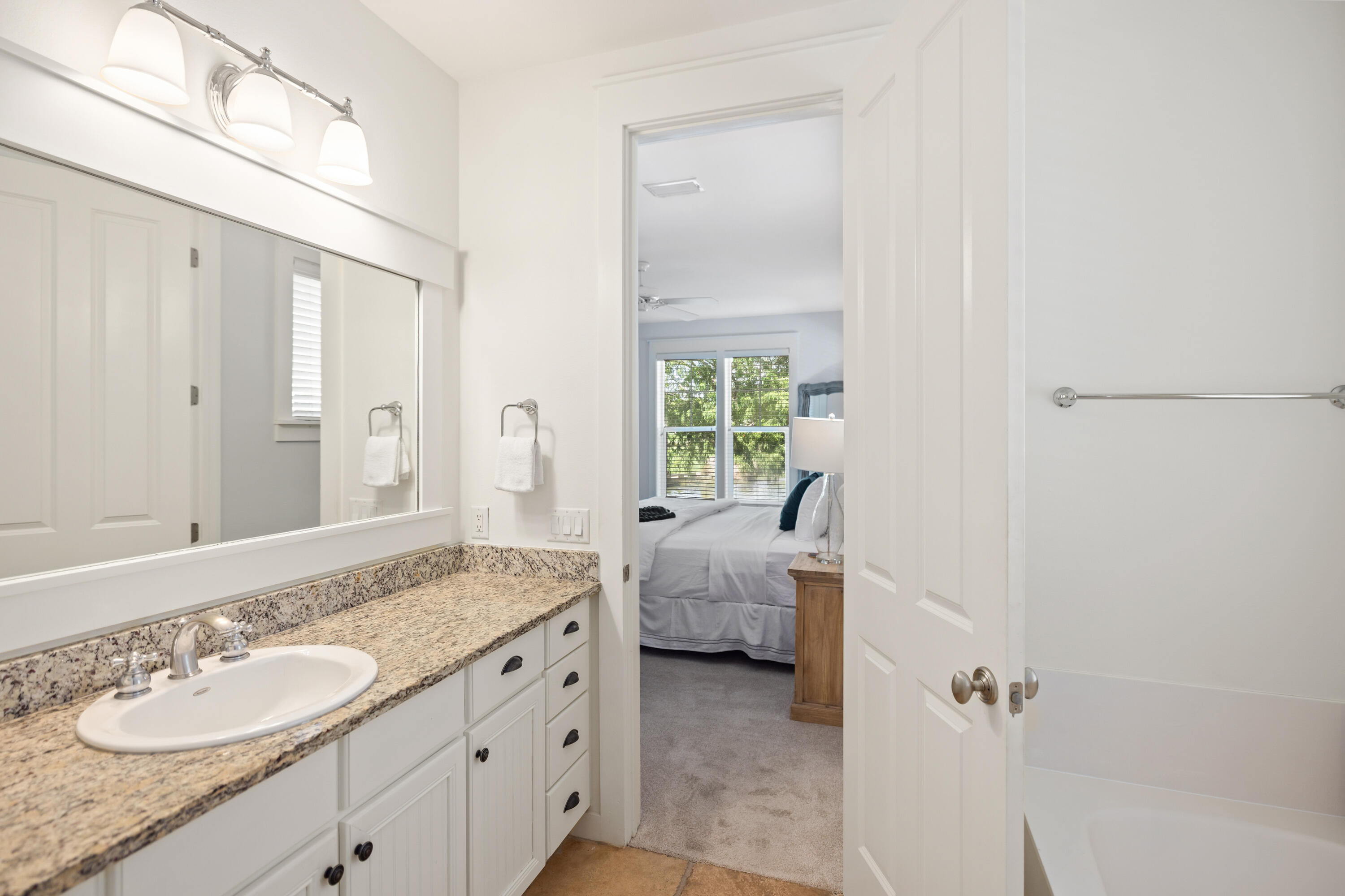 LAUREL GROVE - Residential