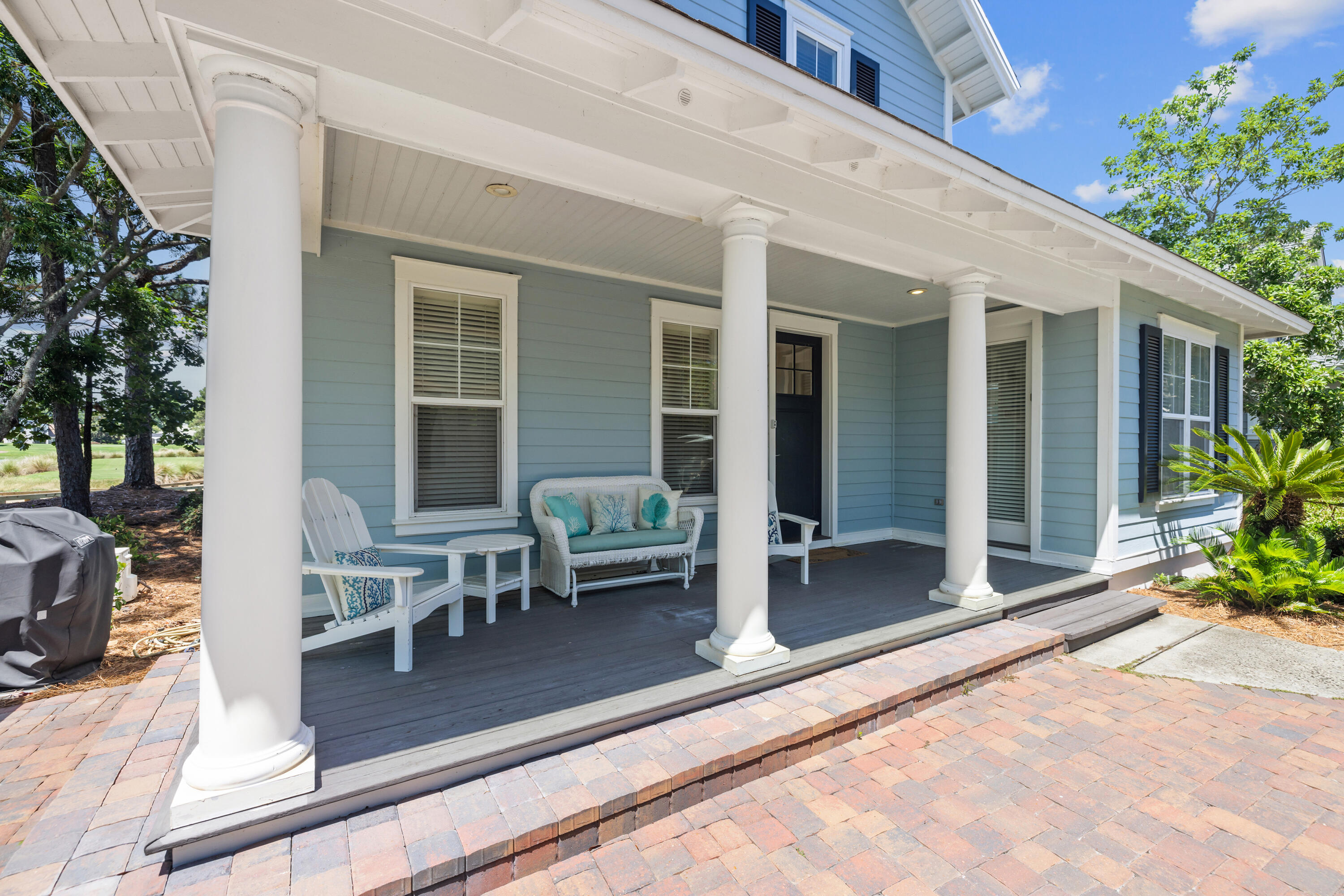 LAUREL GROVE - Residential